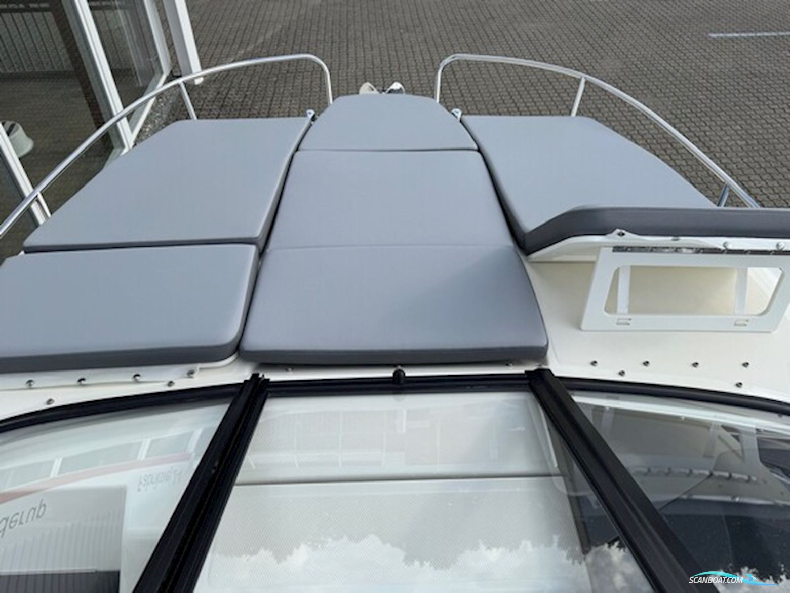 Bayliner VR6 Cuddy med F250 Mercury Verado AM DS XL V8 CF - Anvisningssalg.