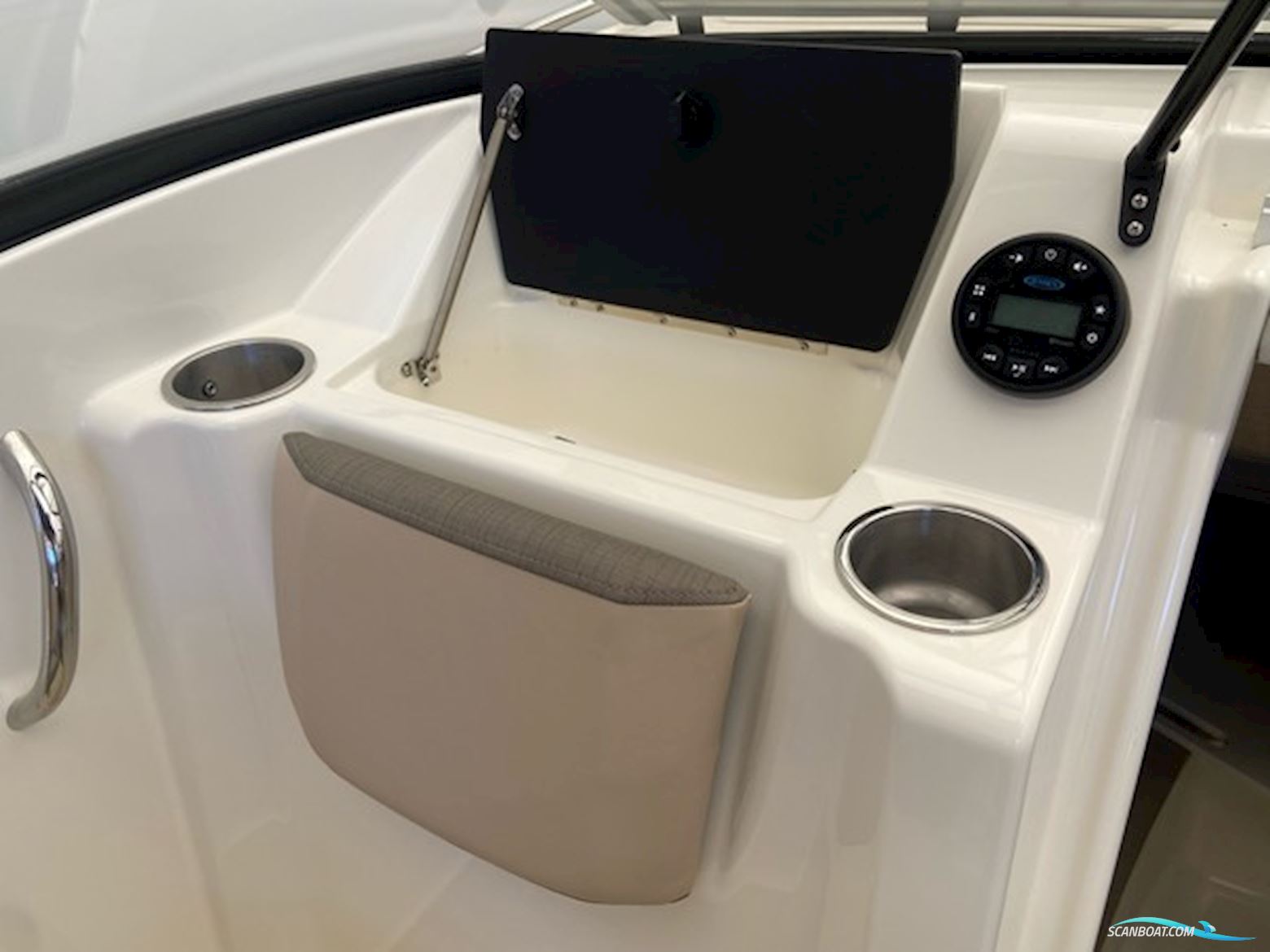 Bayliner VR6 Cuddy, Mercruiser 6.2 Mpi...Solgt