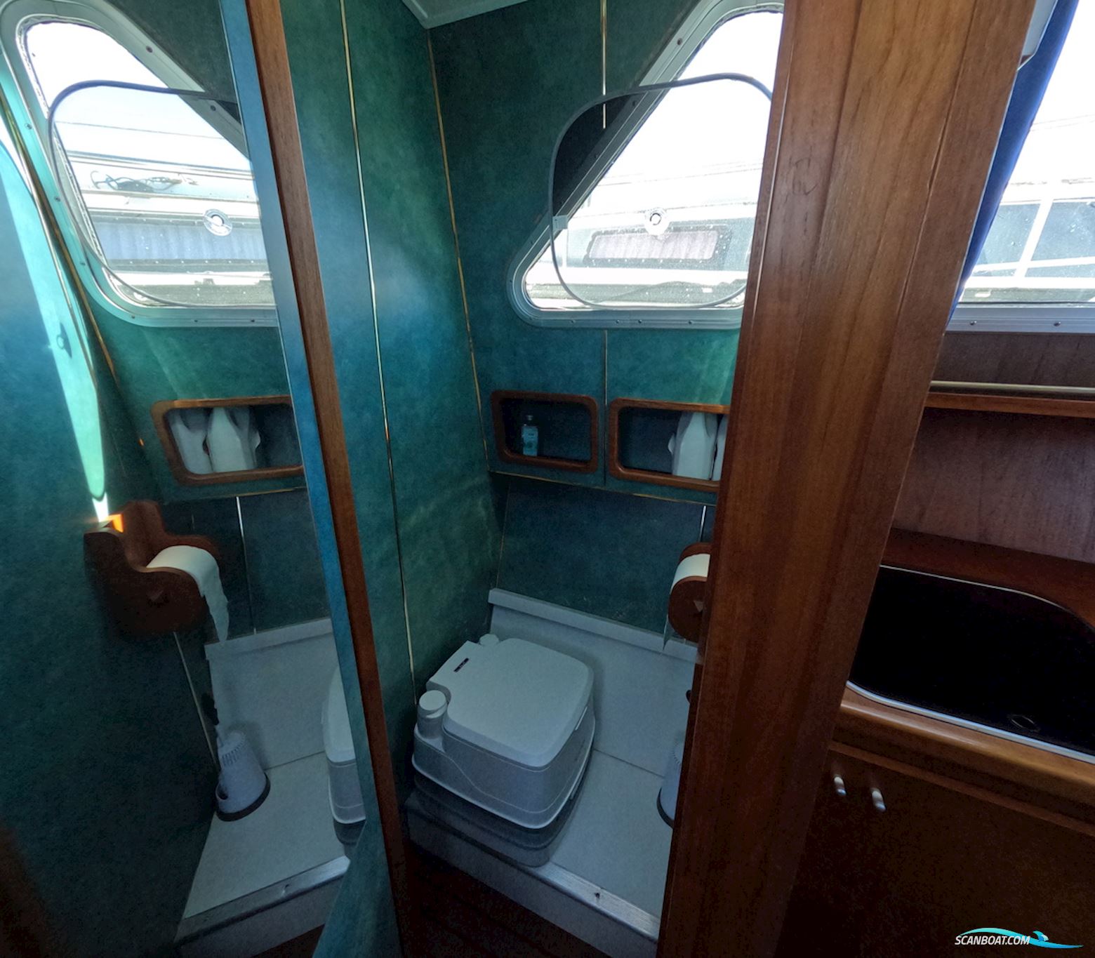 Beachcraft  850 Refit