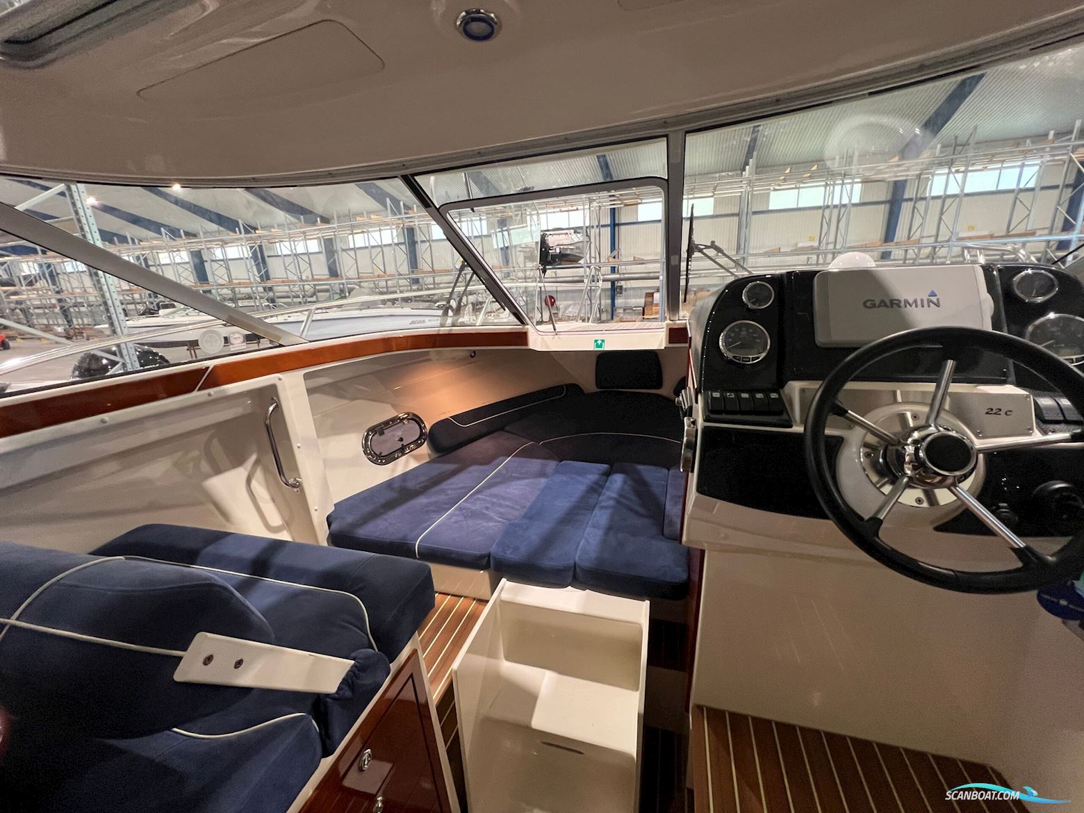 Begagnad Aquador 22 C -11