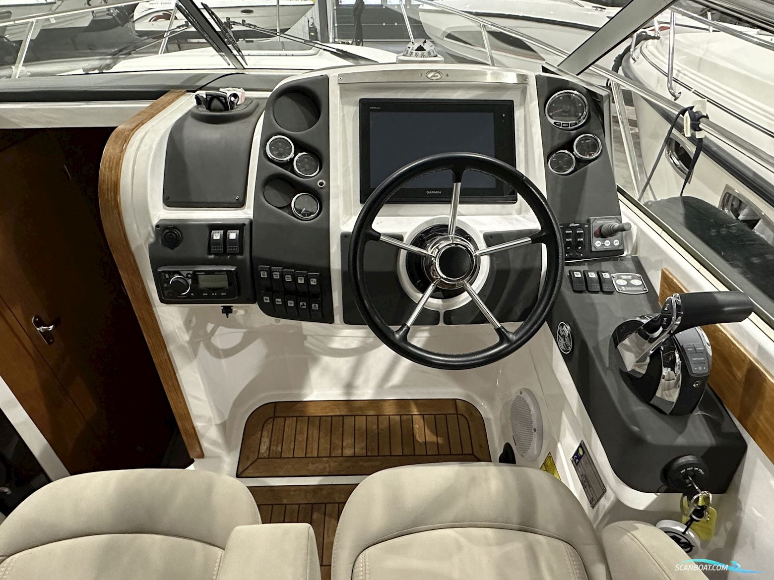 Begagnad Aquador 27 DC -17