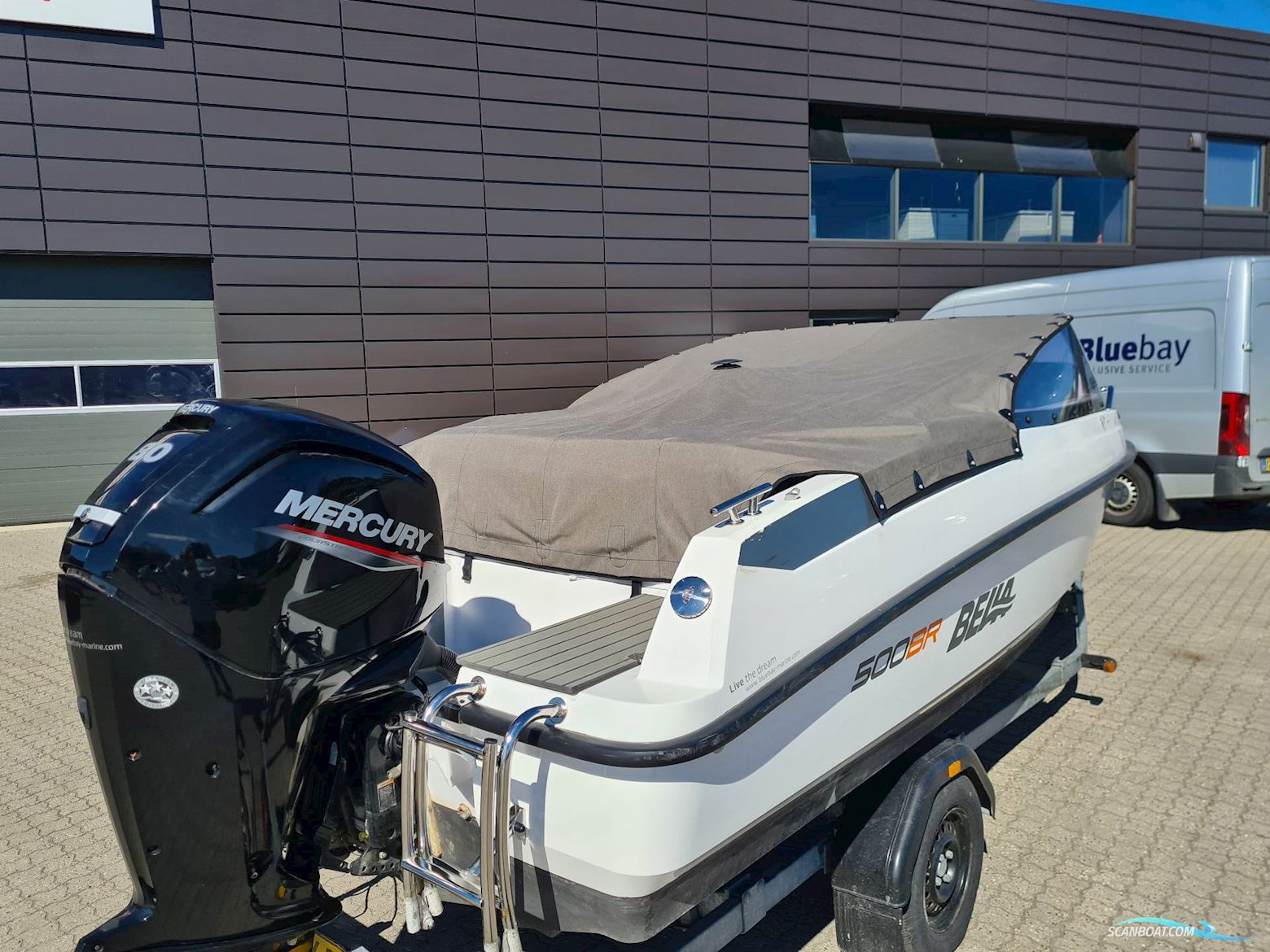 Bella 500 BR - 80 HK Mercury/Udstyr