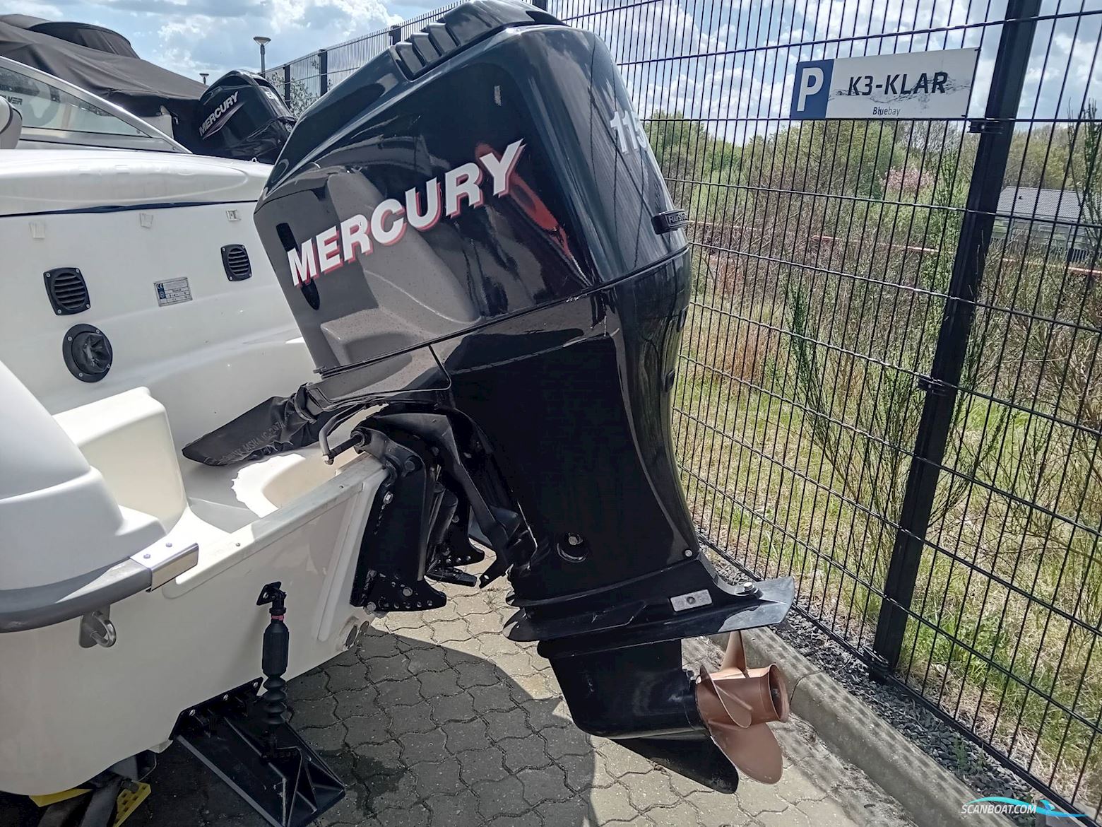 Bella 512 Excel Bowrider m/100hk Mercury 4-Takt Efi