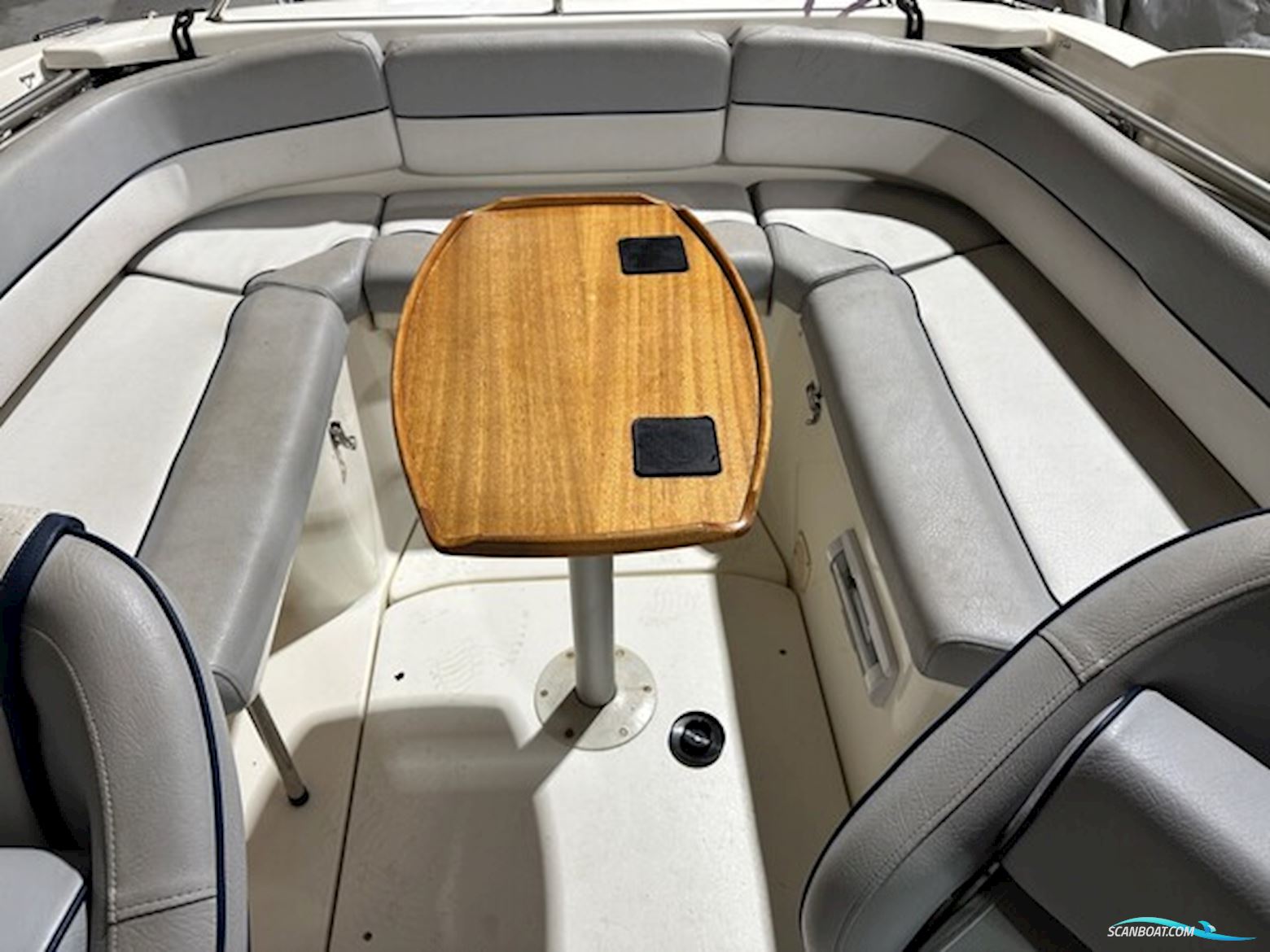 Bella 620 DC – 2005 Med Mercury 115 HK EFI – 2018 • Super velholdt kvalitets-dagcruiser