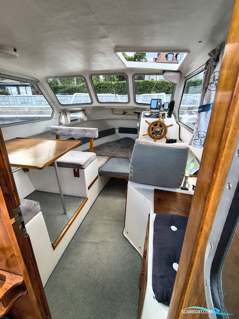Bella 700