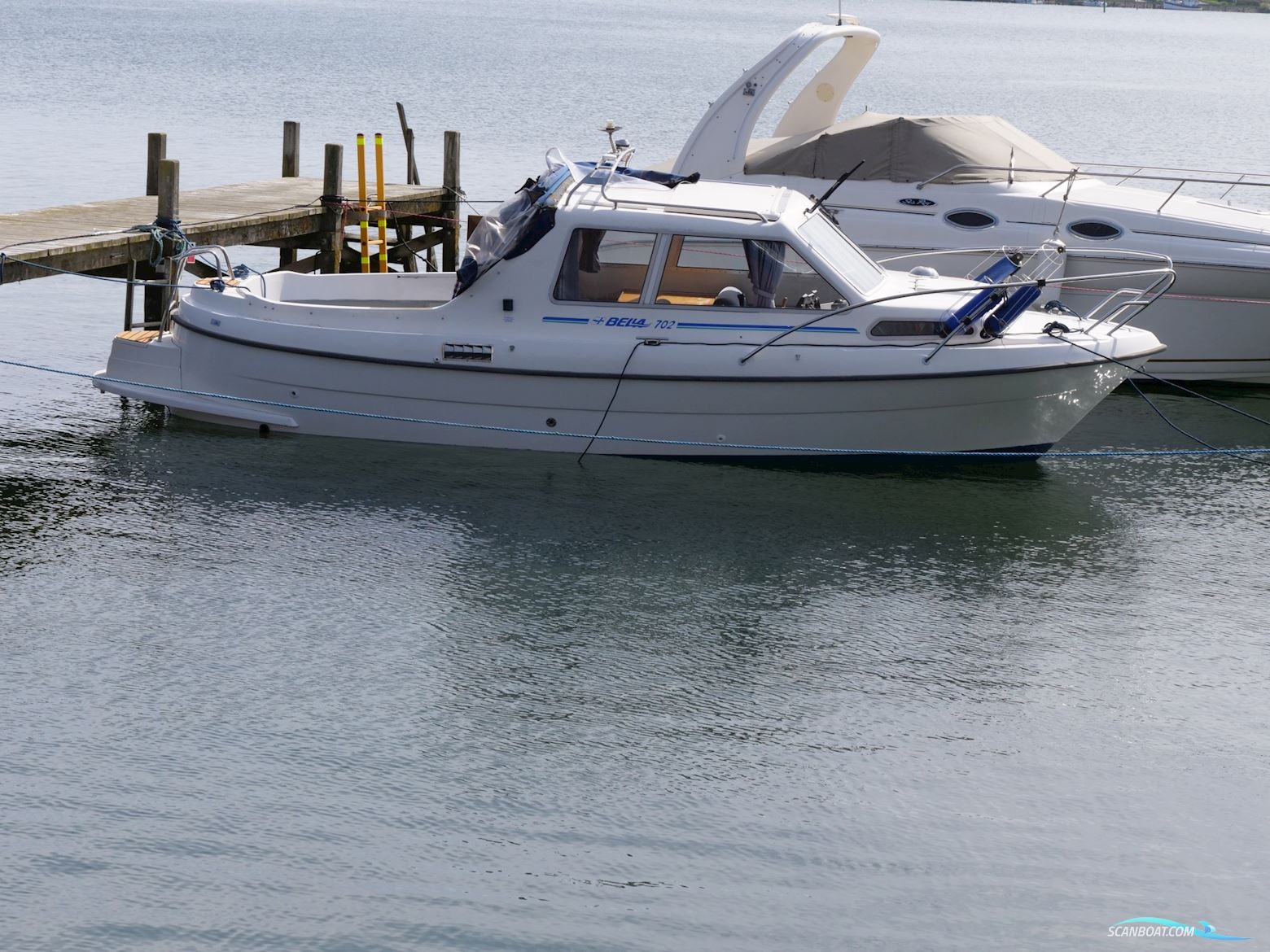 BELLA 702