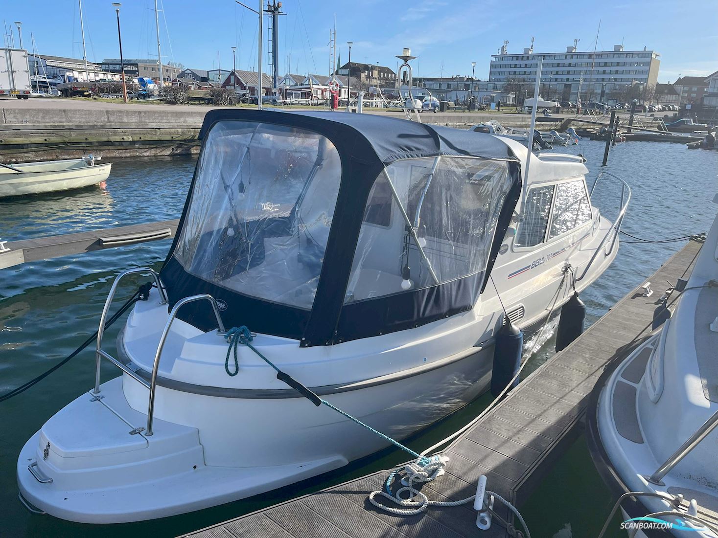 Bella 703 Med Bovpropel