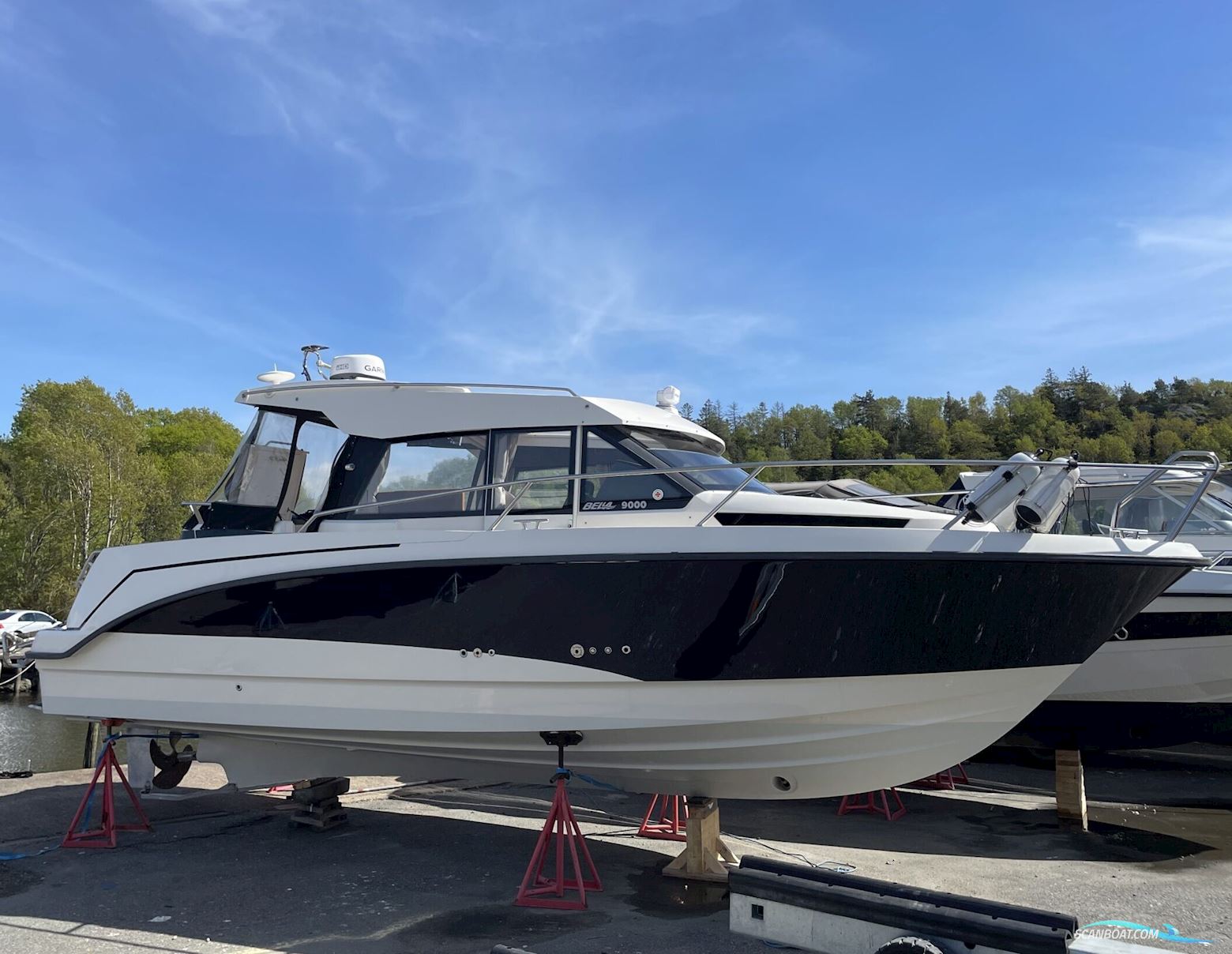 Bella 9000 Utroligt Rummelig Familiebåd Motorbåt 2015, med Mercruiser motor, Danmark