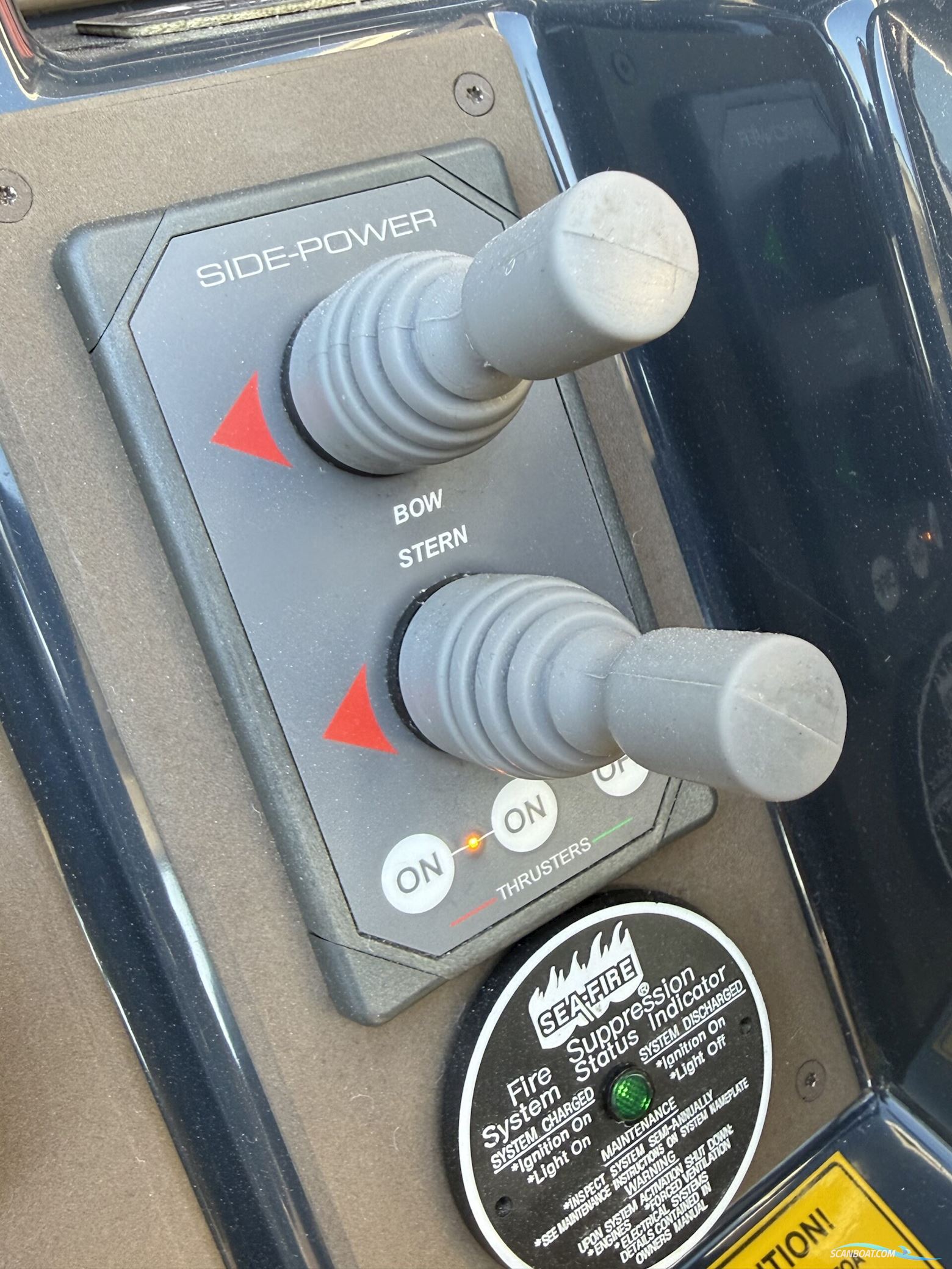 Bella 9000 Utroligt Rummelig Familiebåd