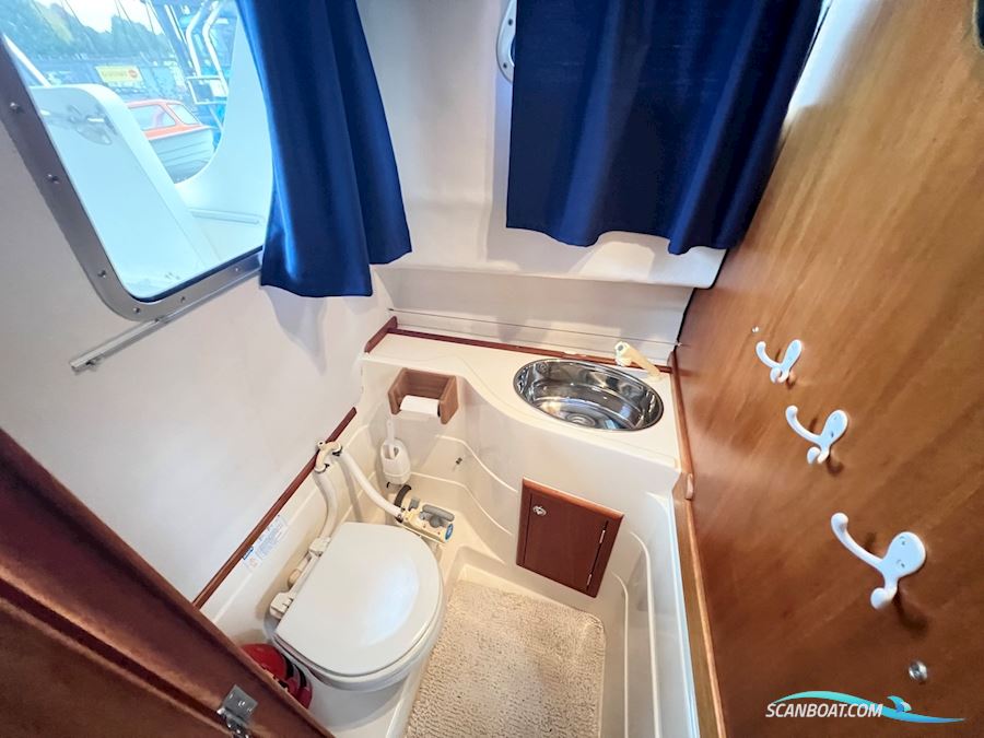 Bella Falcon 26