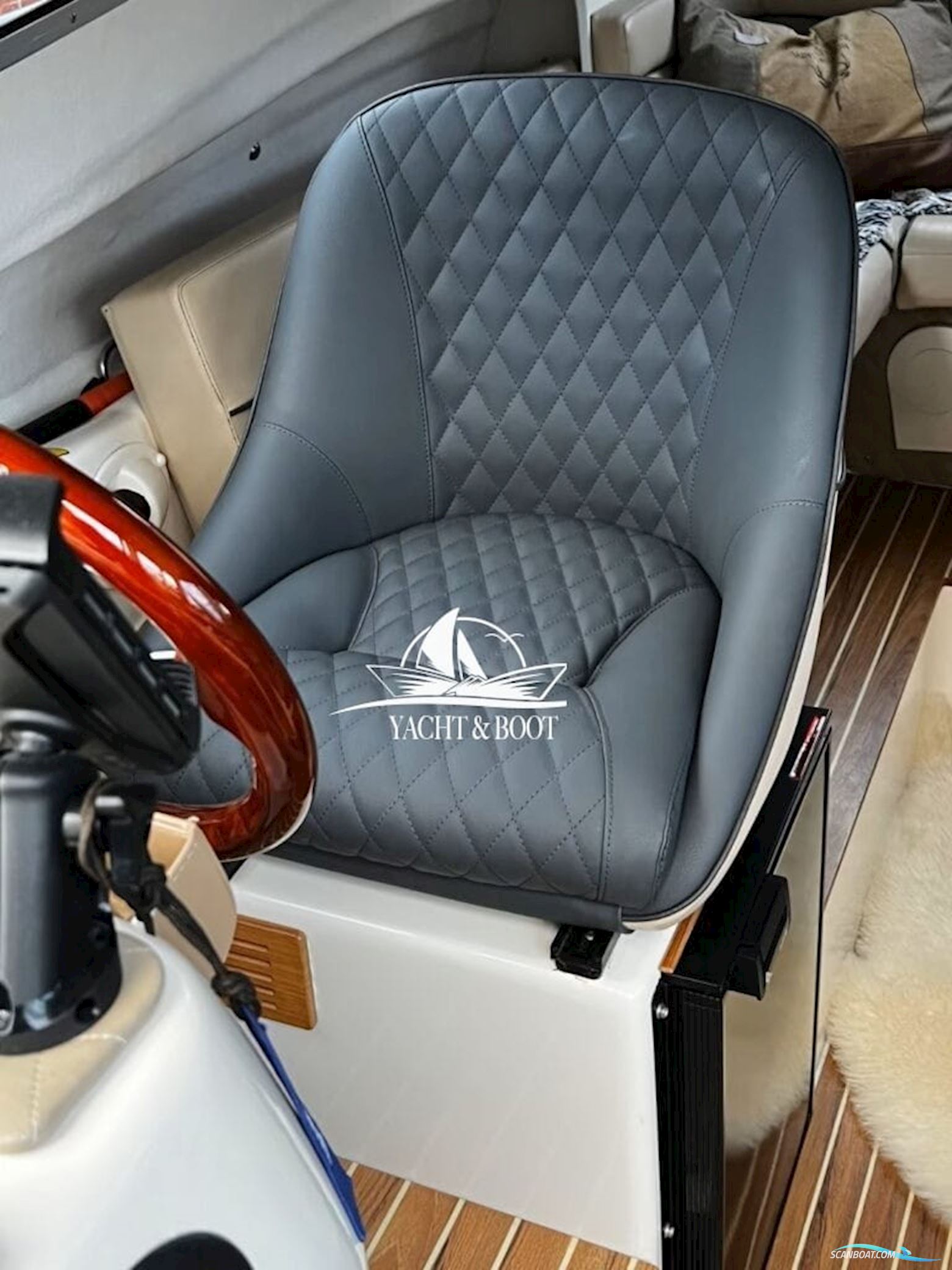 Bella Flipper OC 630