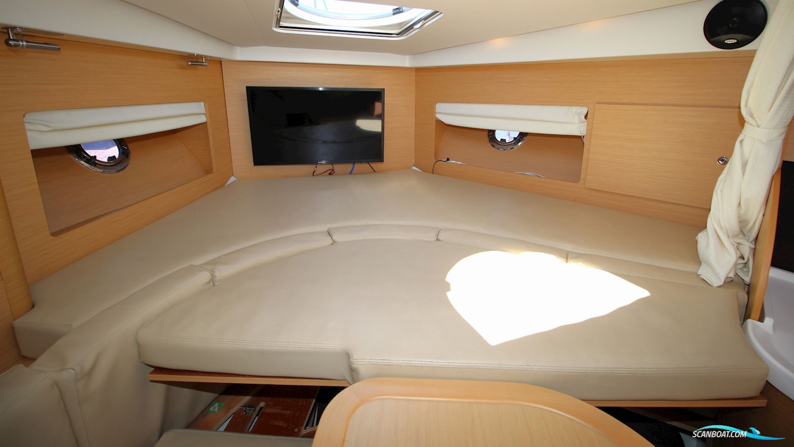 Beneteau 32 Monte Carlo Hard top 