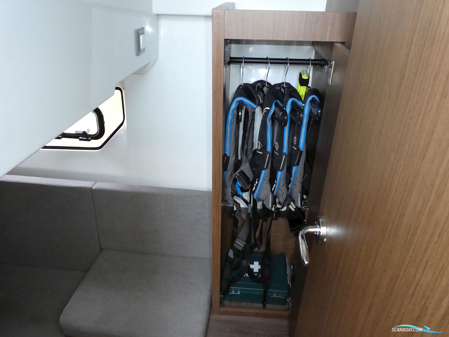 Beneteau Antares 11 OB - (Seakeeper)