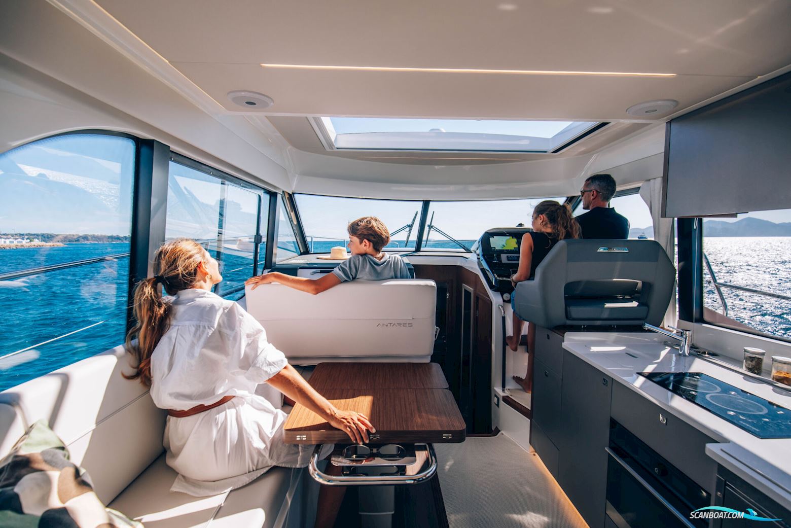 Beneteau Antares 12 Coupé