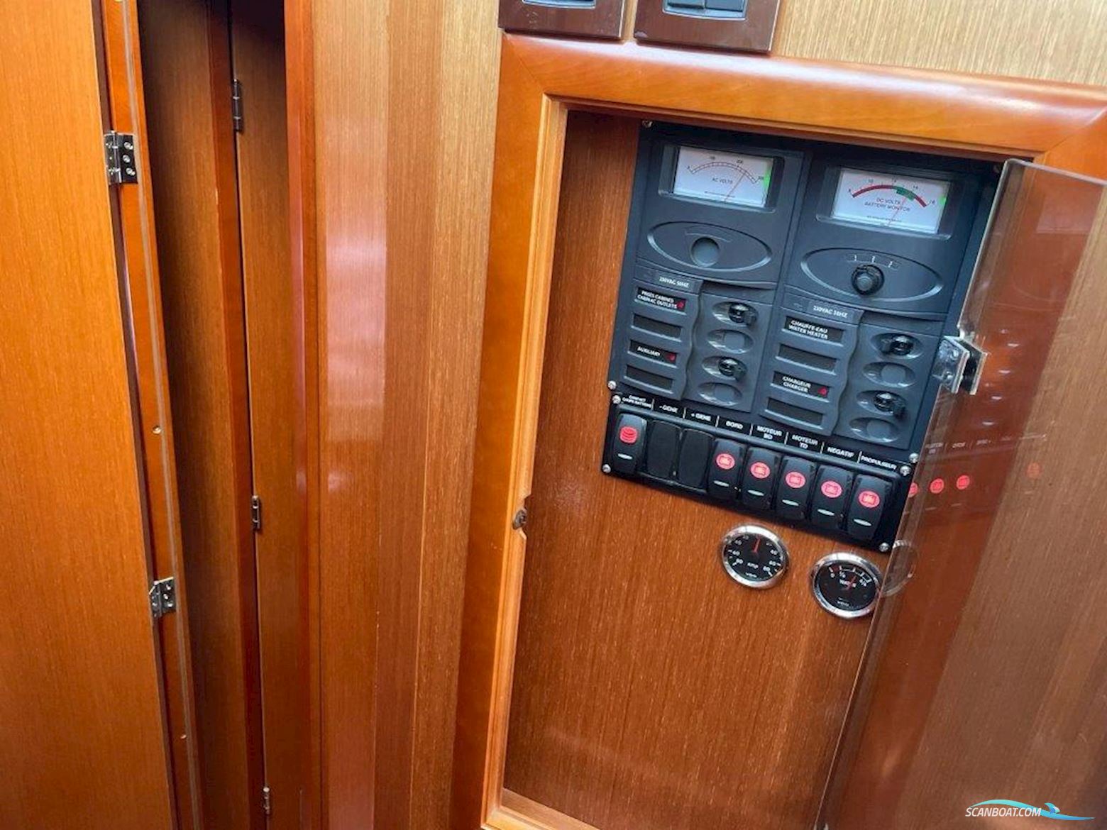 Bénéteau Antares 12