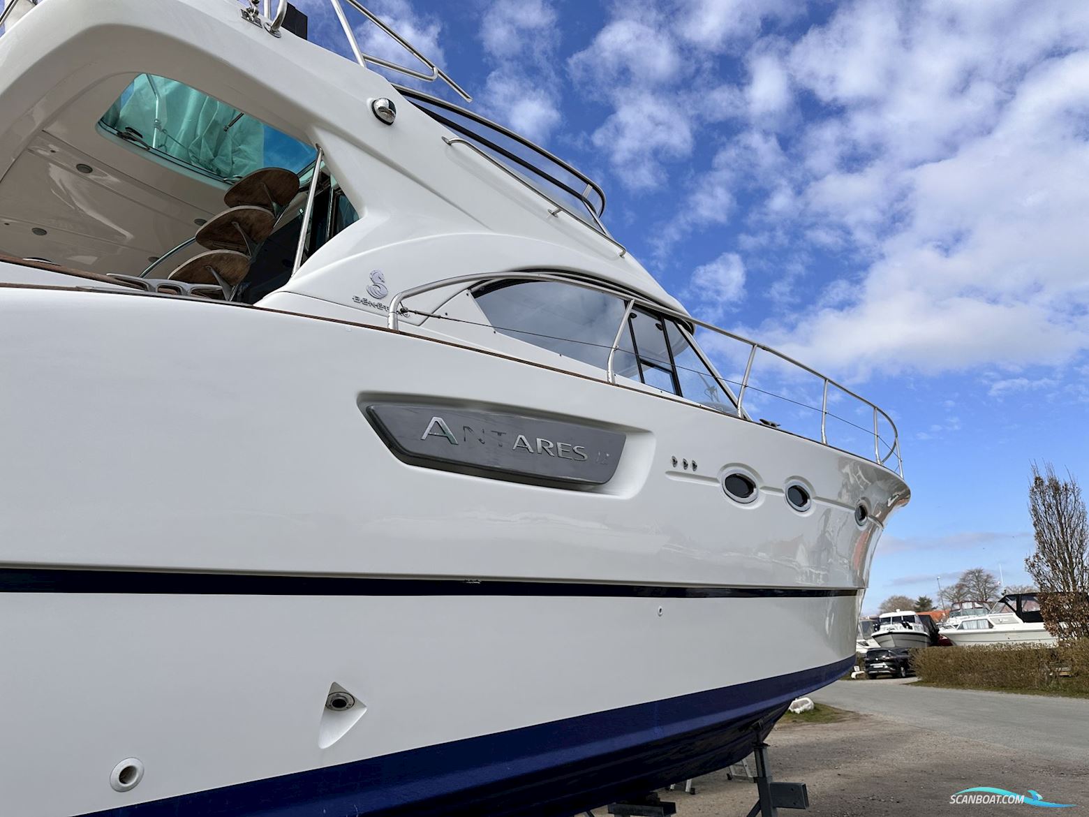 Bénéteau Antares 12