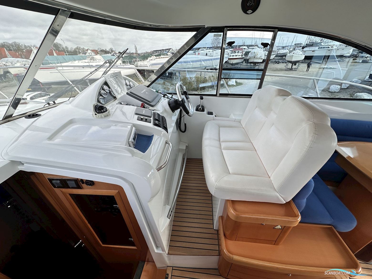 Bénéteau Antares 12