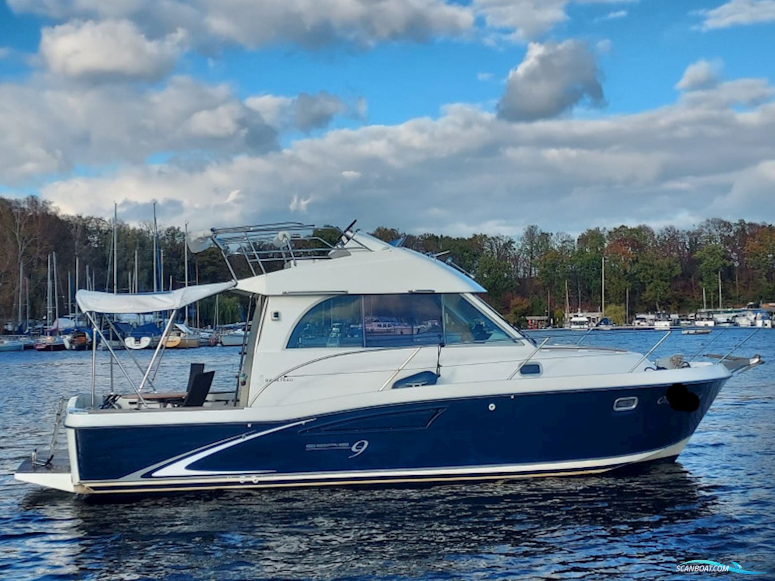 Beneteau Antares 30 Fly Motorbåt 2006, med Volvo Penta D4 motor, Tyskland