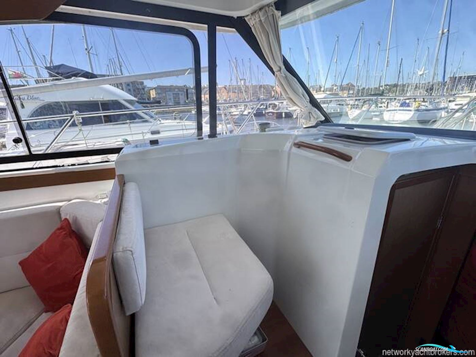 Beneteau Antares 30