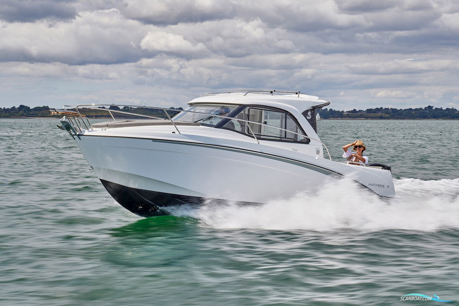 Beneteau Antares 7 Motorbåt 2023, med Mercury motor, Danmark