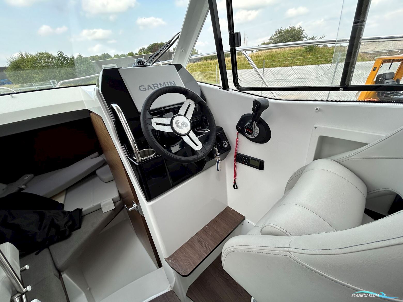 Beneteau Antares 7