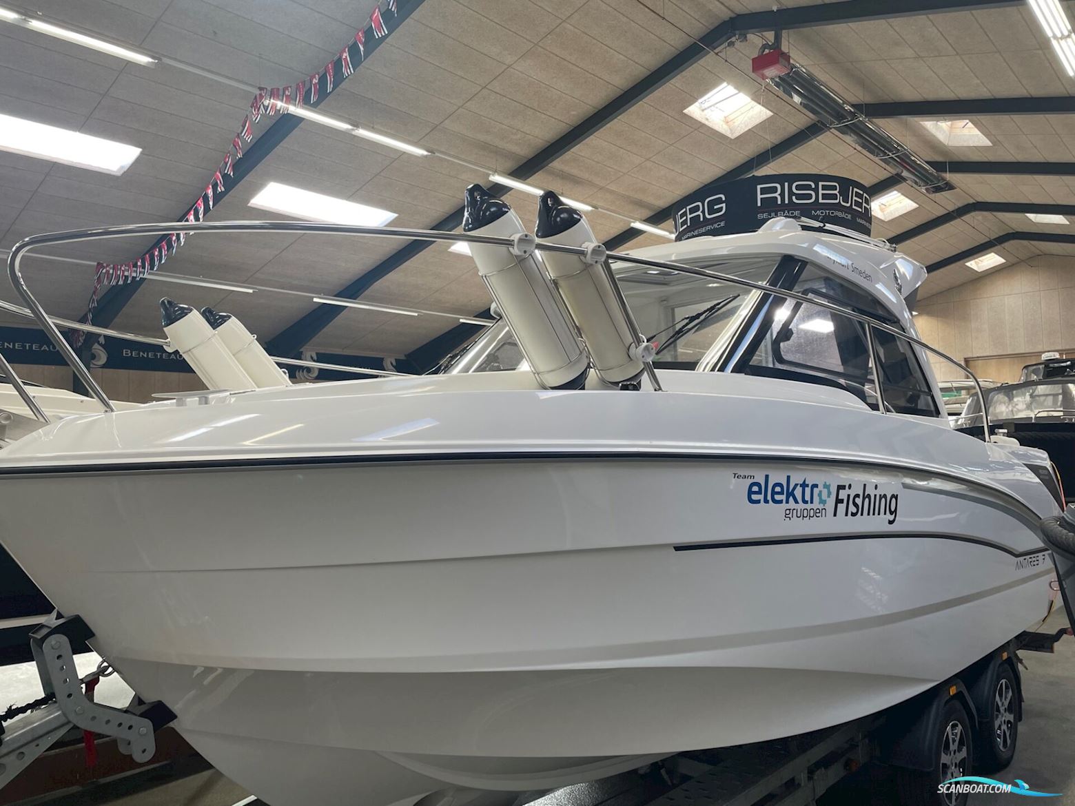 Beneteau Antares 7
