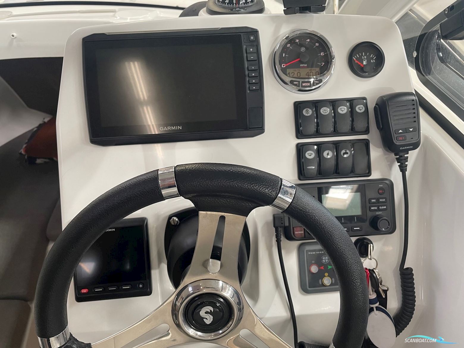 Beneteau Antares 7