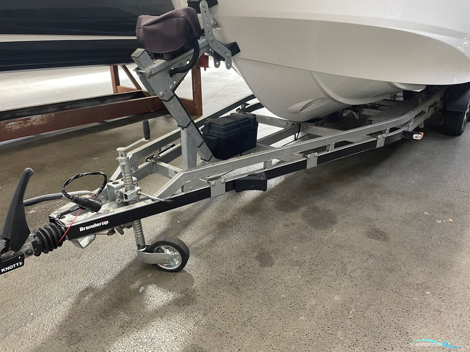 Beneteau Antares 7