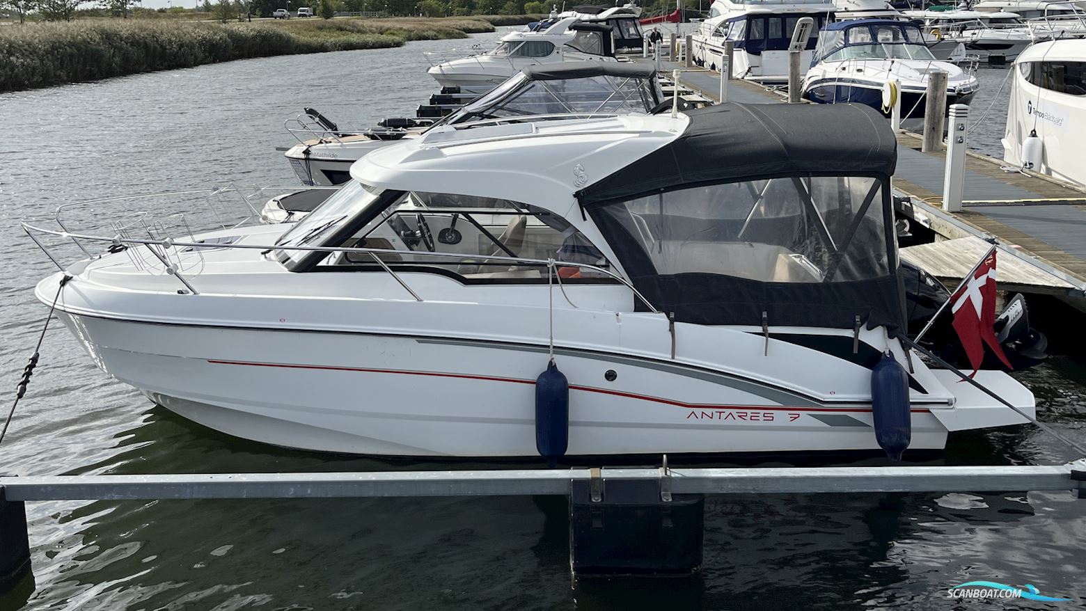 Beneteau Antares 7 Motorbåt 2017, med Mercury motor, Danmark