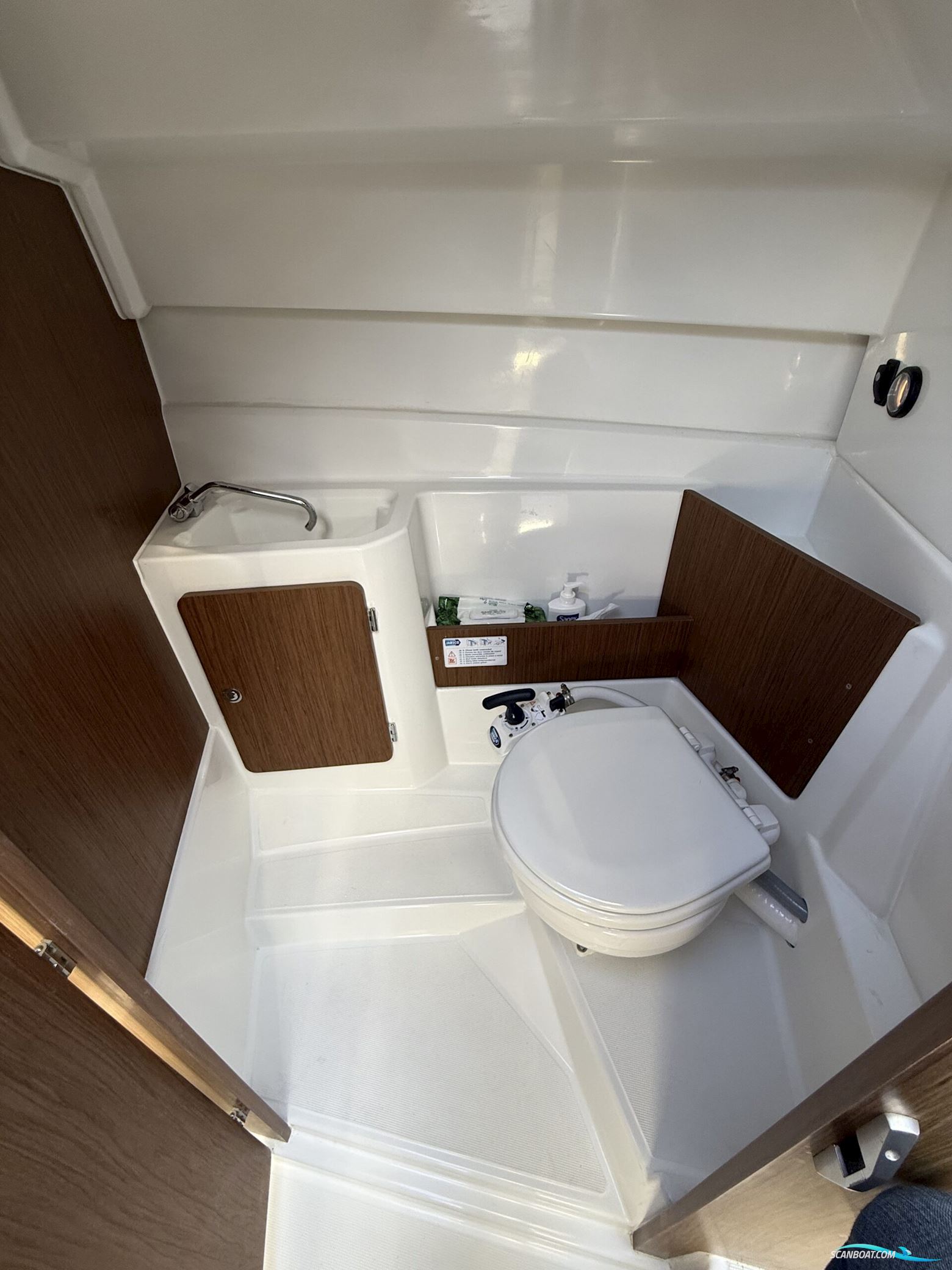 Beneteau Antares 7