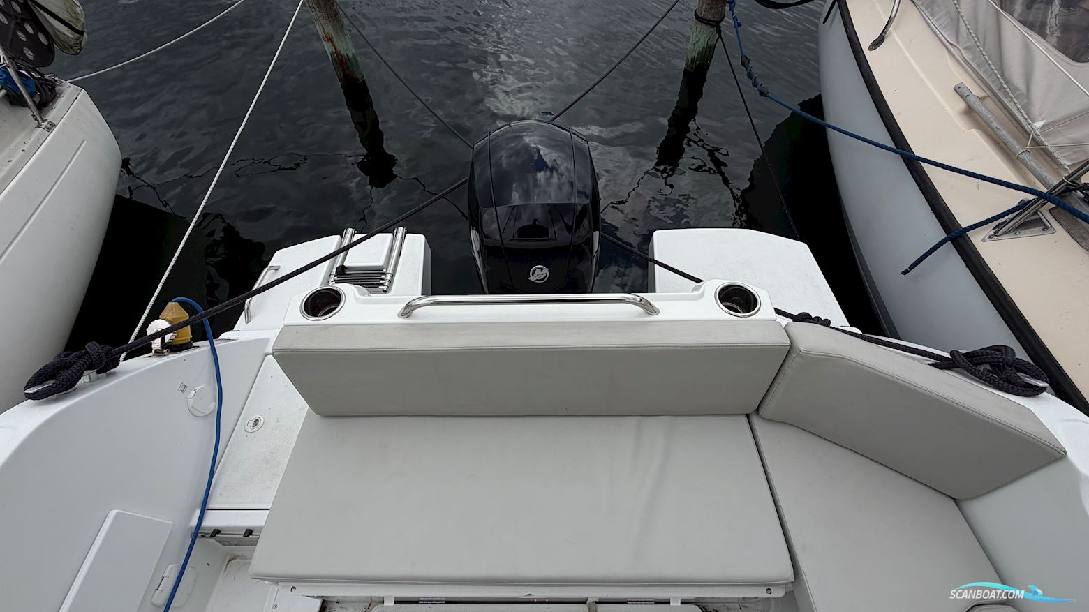 Beneteau Antares 7