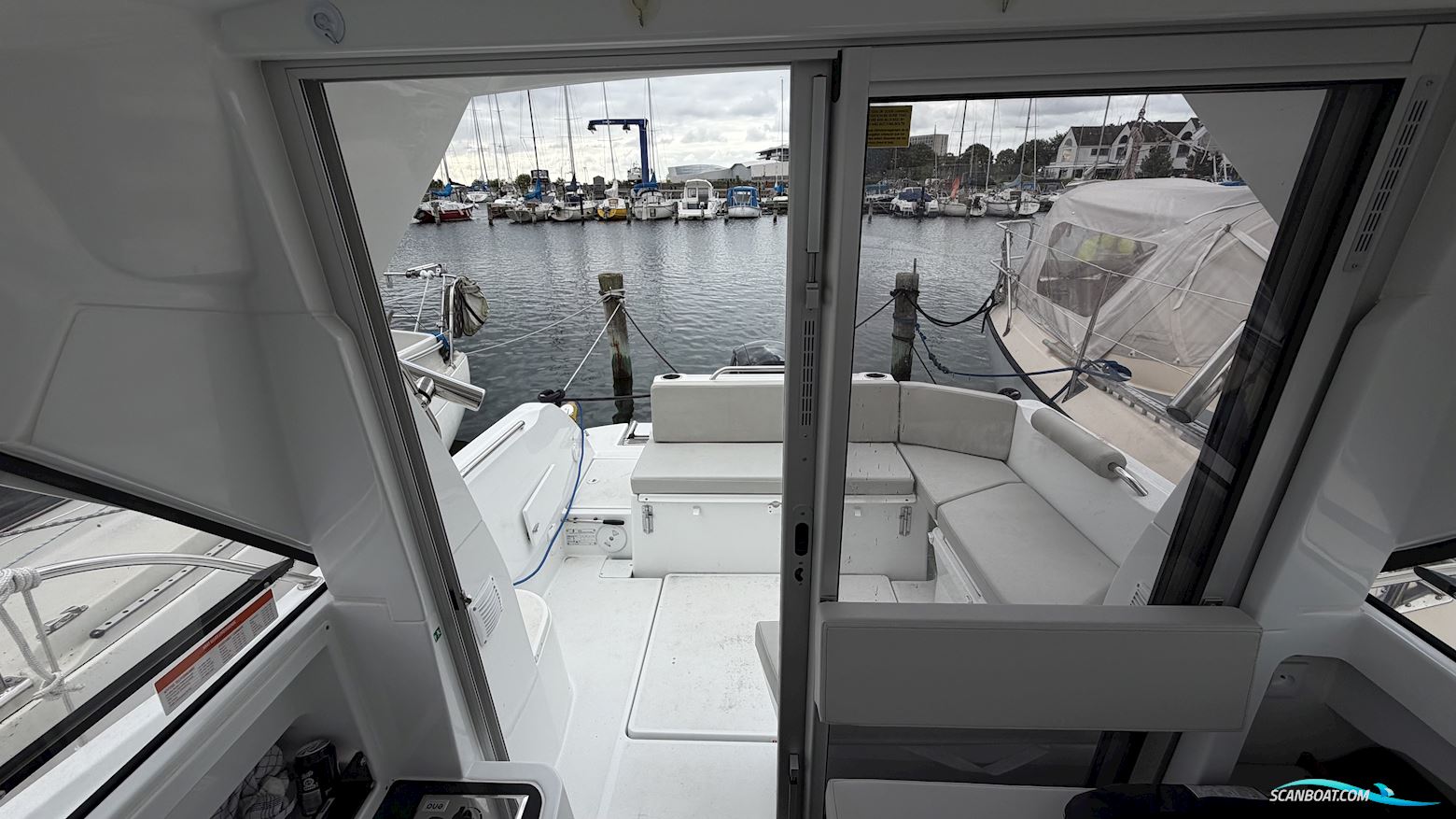 Beneteau Antares 7