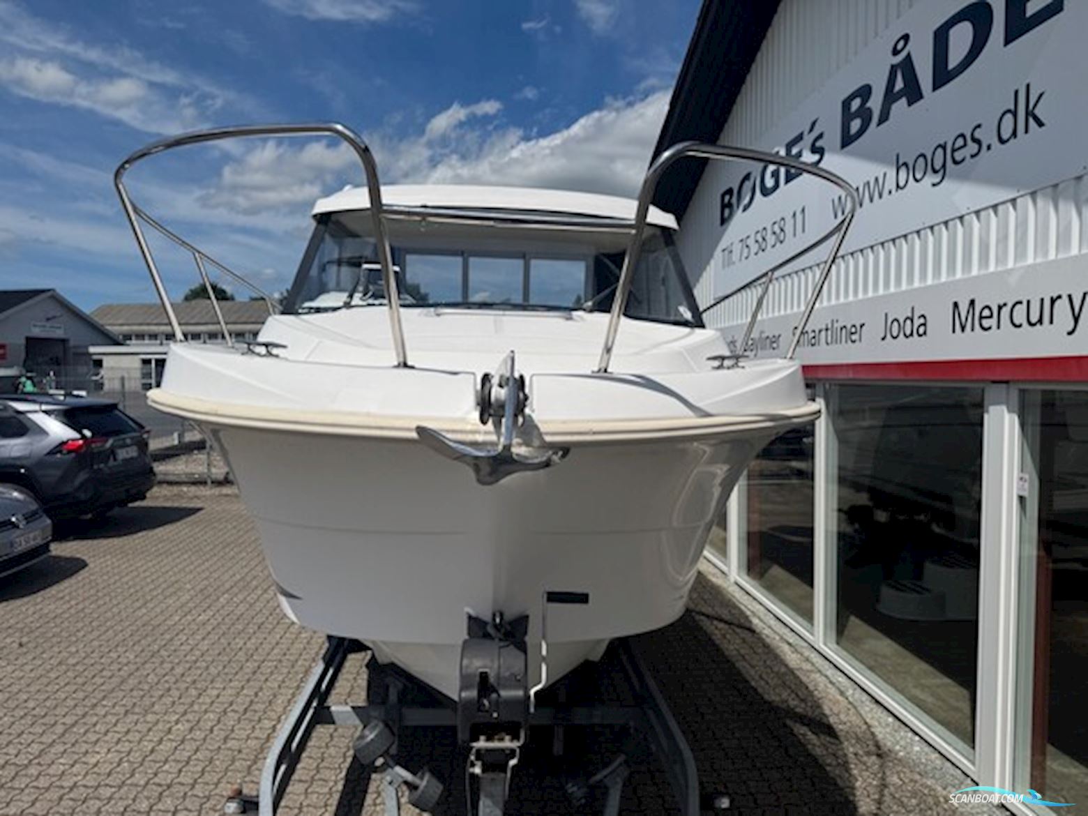 Beneteau Antares 780 Med 225 hk Yamaha-Efi 4 Takt V6 - Solgt