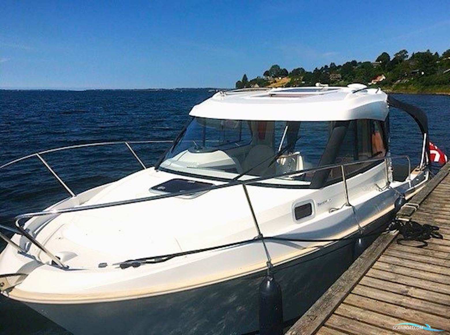 Beneteau Antares 7.80 Til Salg – Yamaha 150 HK – Veludstyret Kabinebåd Fra 2013