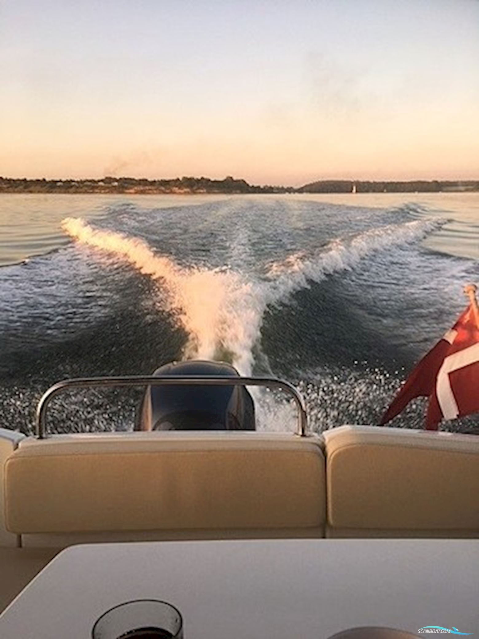 Beneteau Antares 7.80 Til Salg – Yamaha 150 HK – Veludstyret Kabinebåd Fra 2013