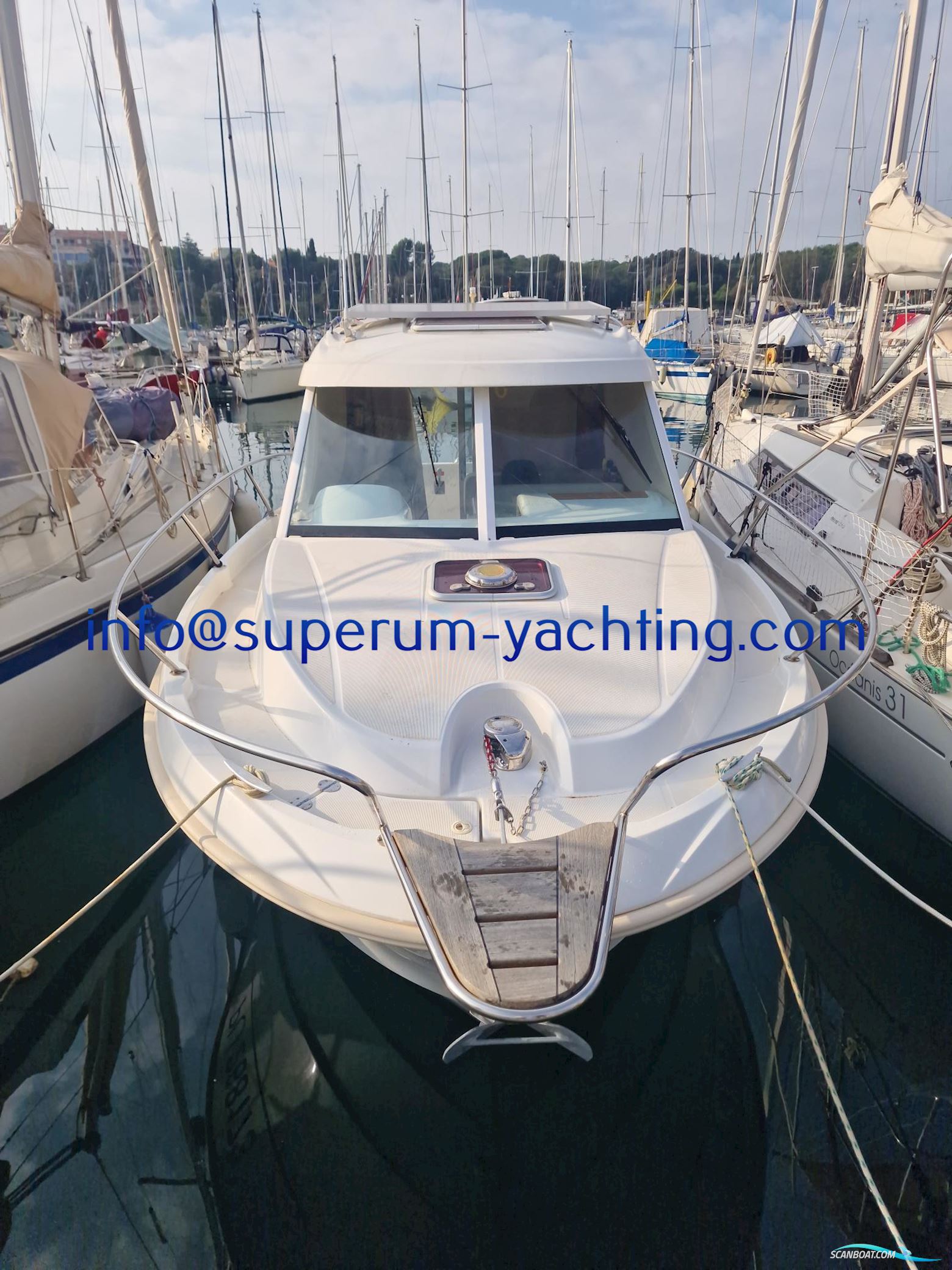 Beneteau Antares 8 Motorbåt 2008, med Nanni motor, Kroatien