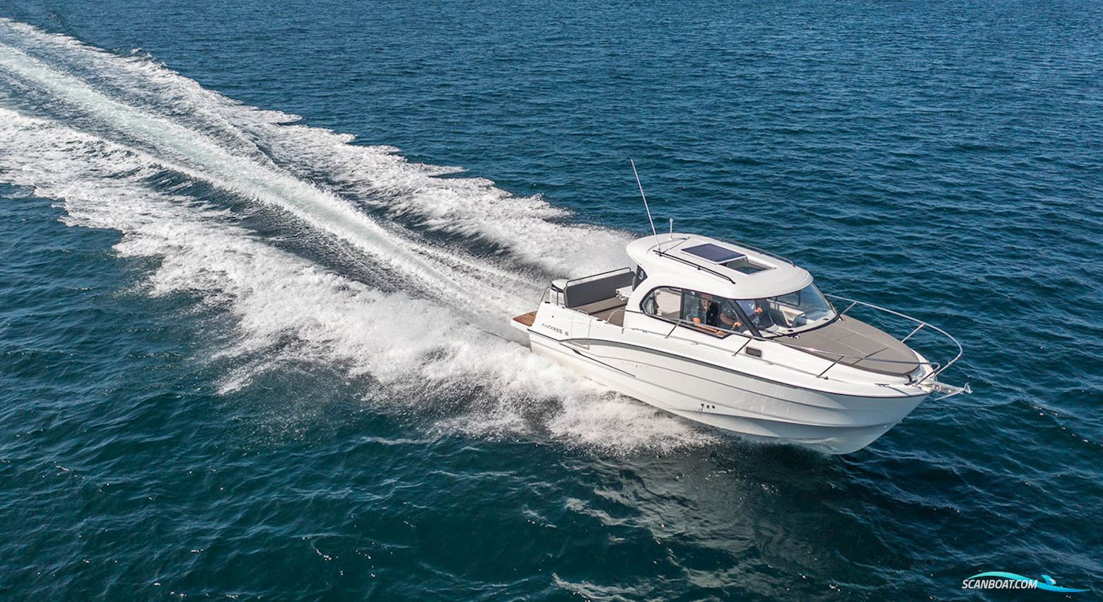 Beneteau Antares 8