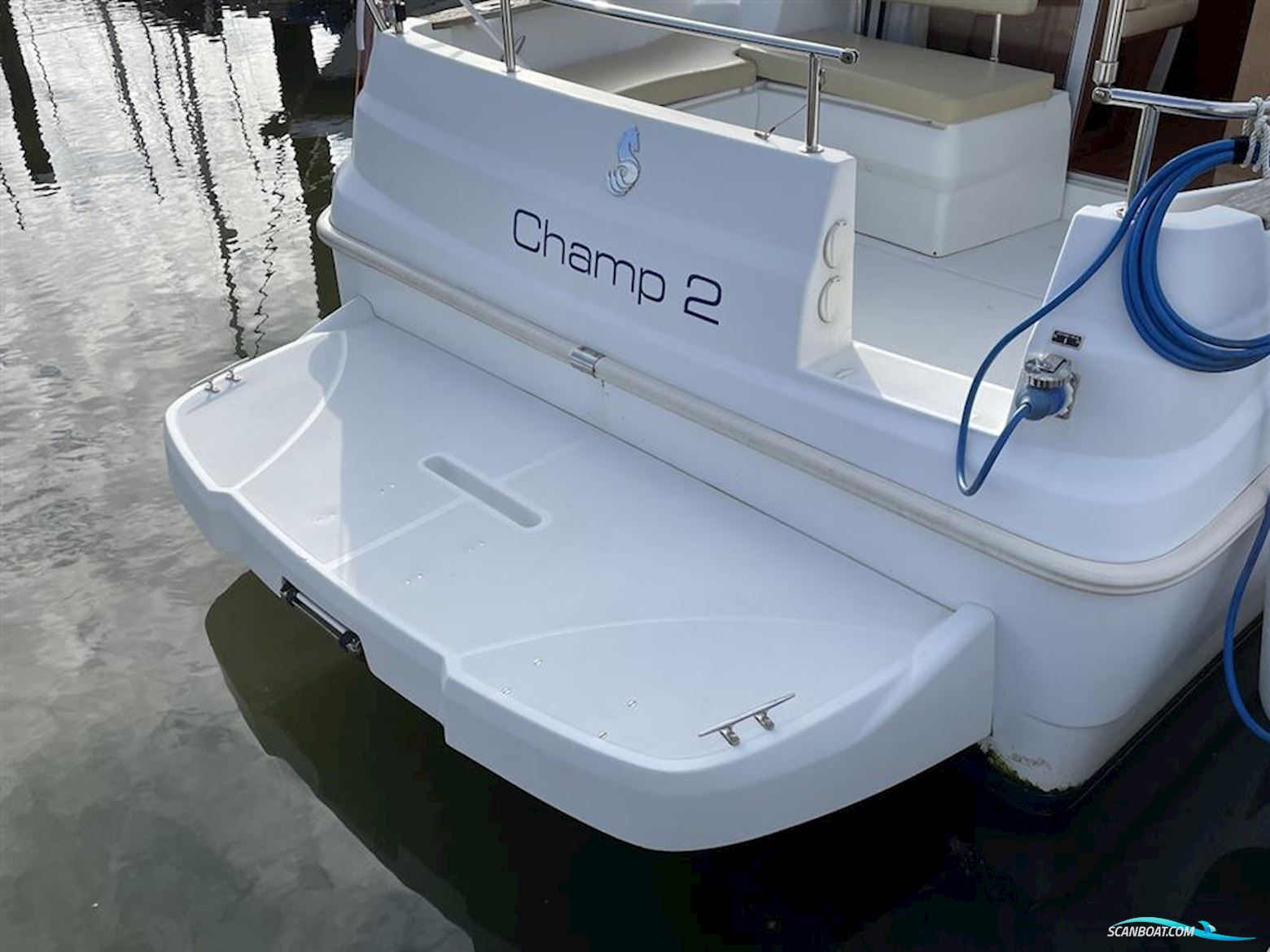 Beneteau Antares 8
