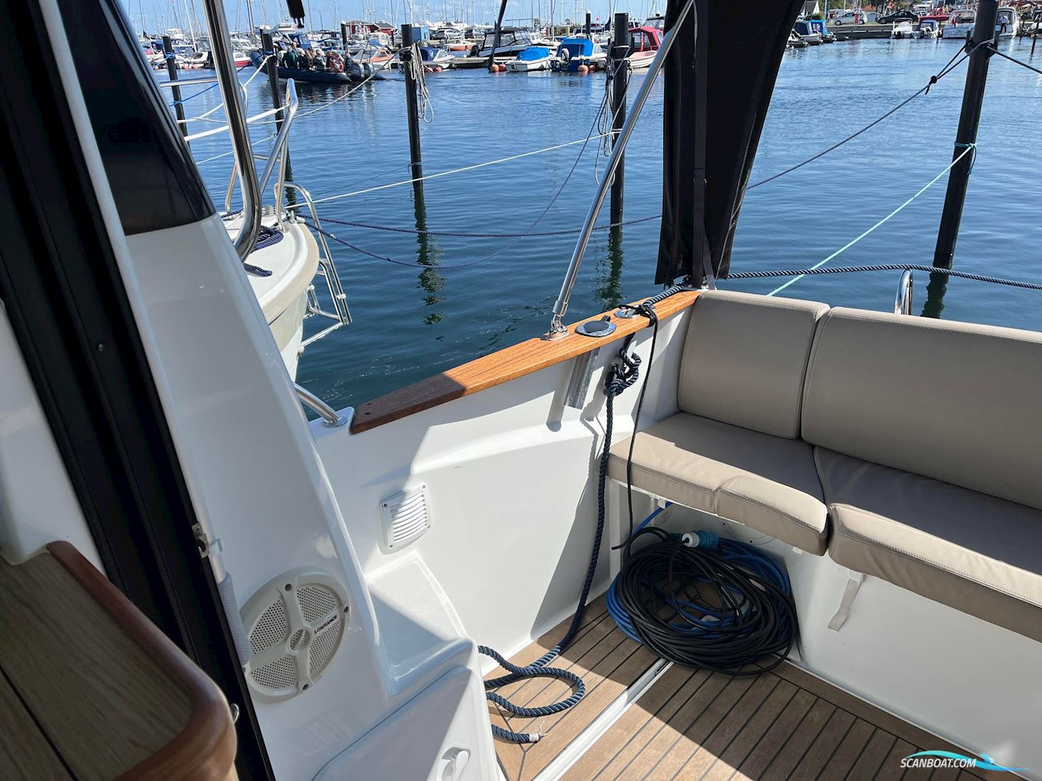 Beneteau Antares 8.80