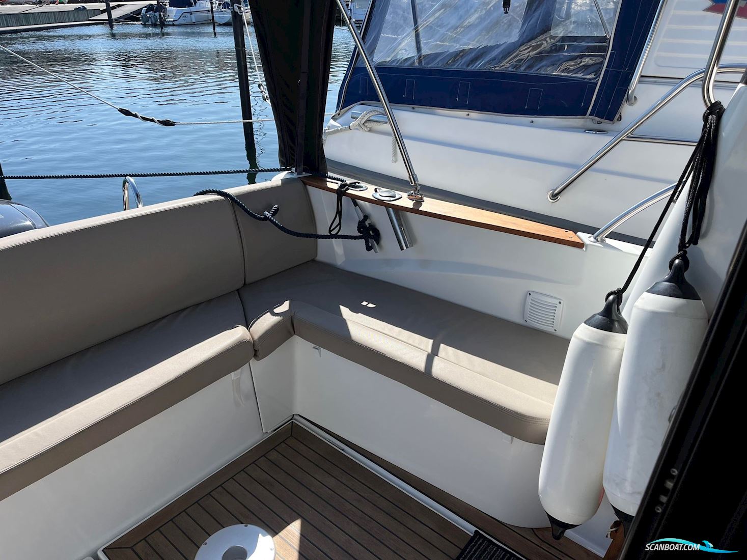 Beneteau Antares 8.80