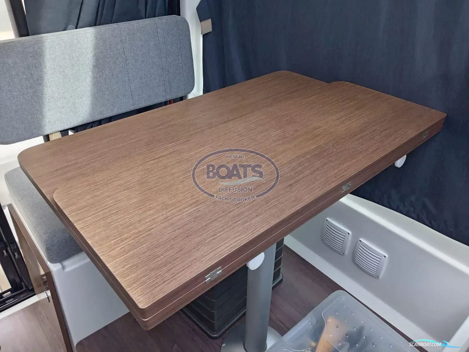 Beneteau Antares 9 ob