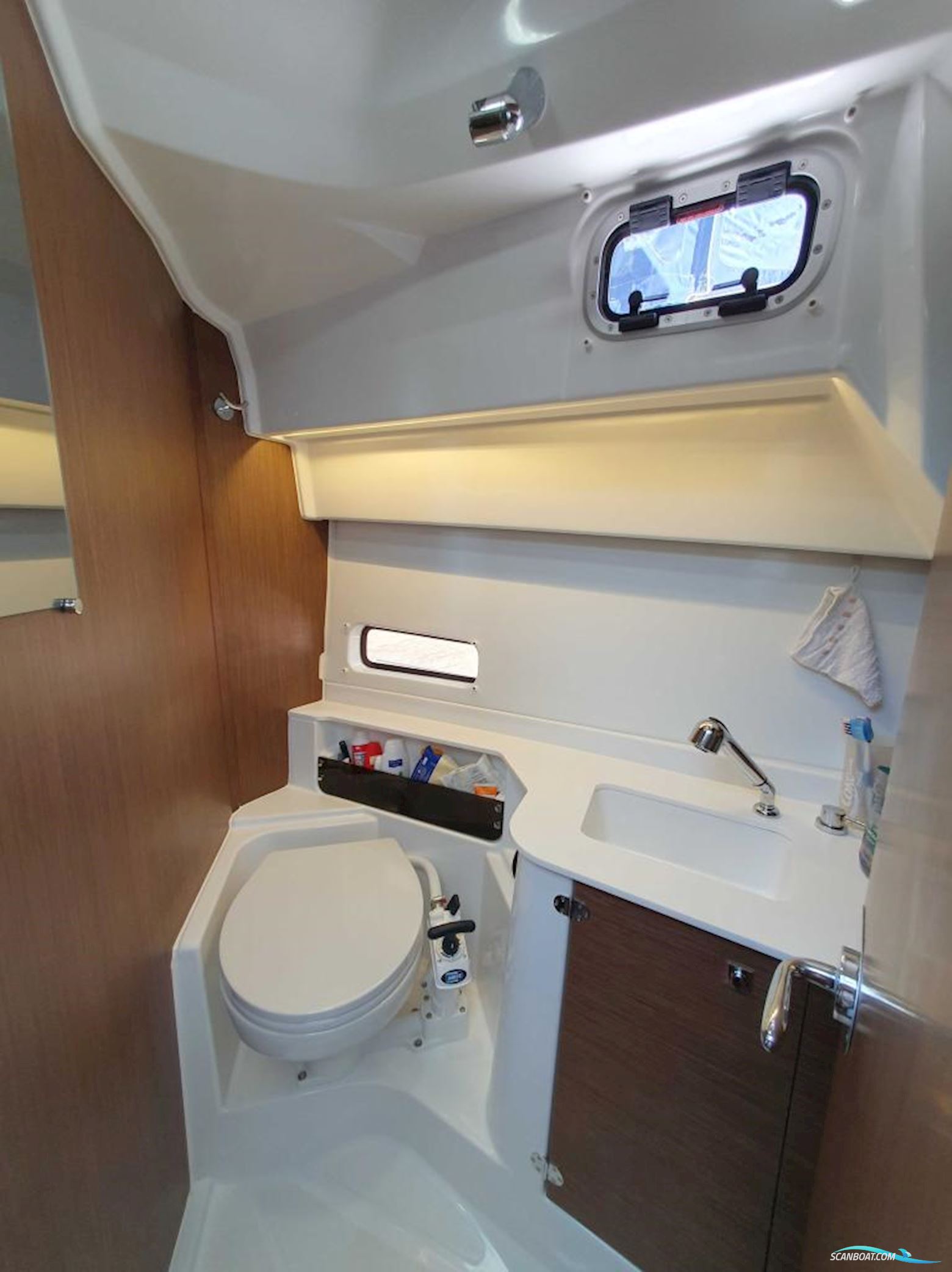 Beneteau Antares 9 OB