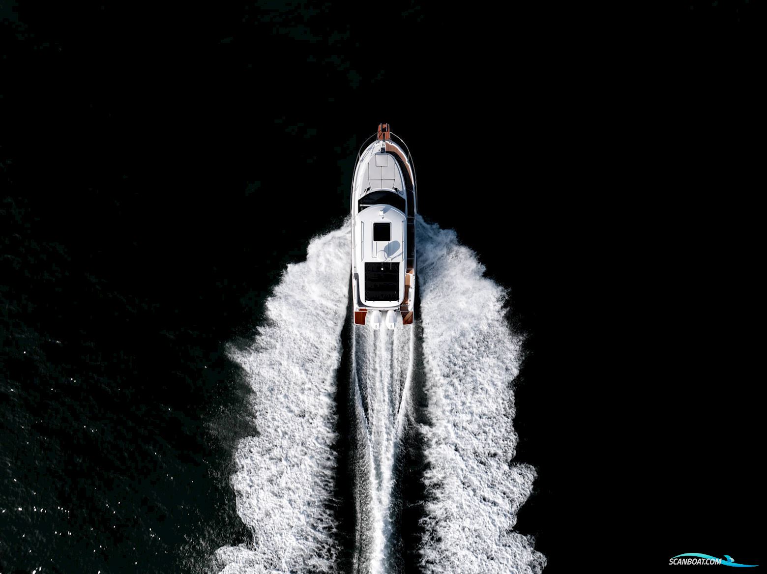 Beneteau Antares 9 OB V2 – på Vej Hjem