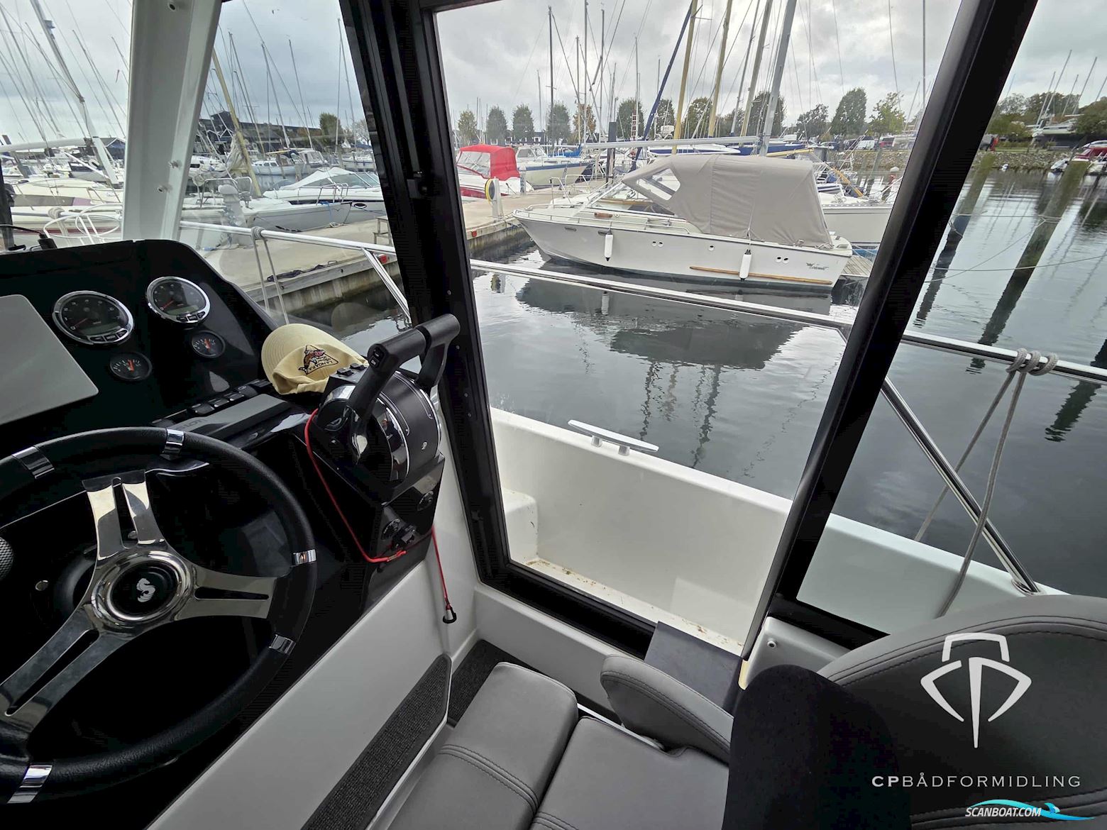 Beneteau Antares 9