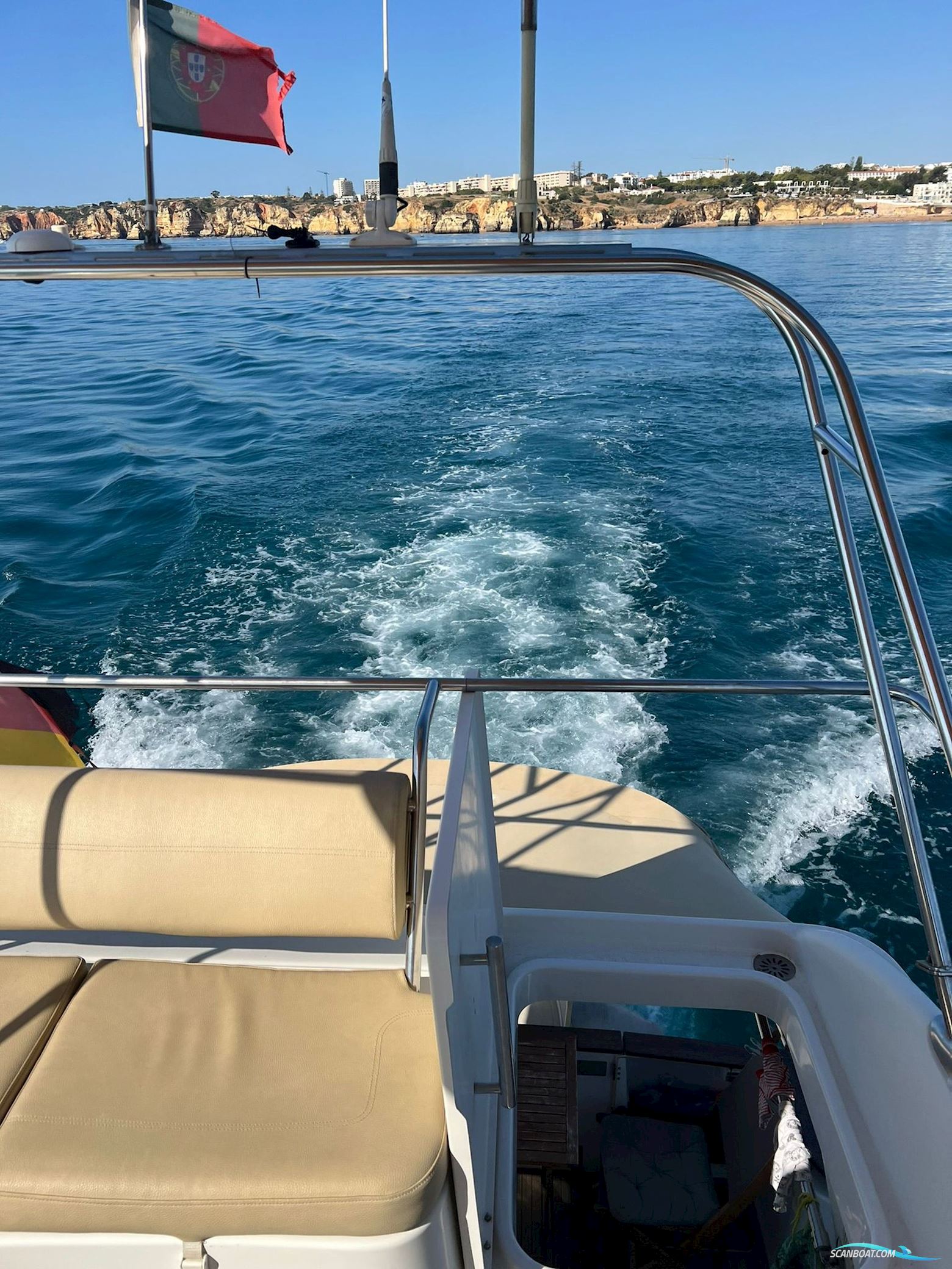 Beneteau Antares 9.80 Flybridge – 2009