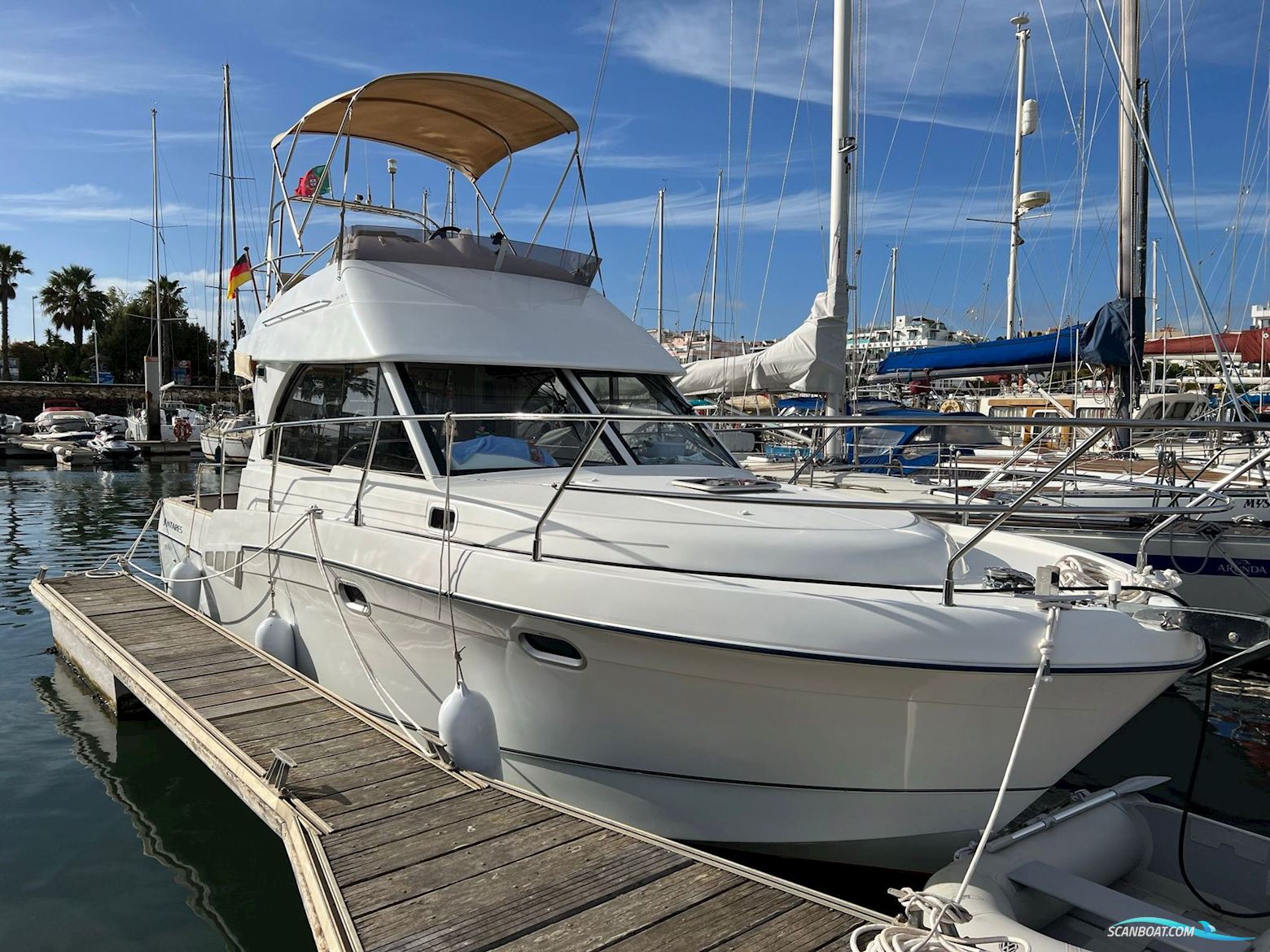 Beneteau Antares 9.80 Flybridge – 2009