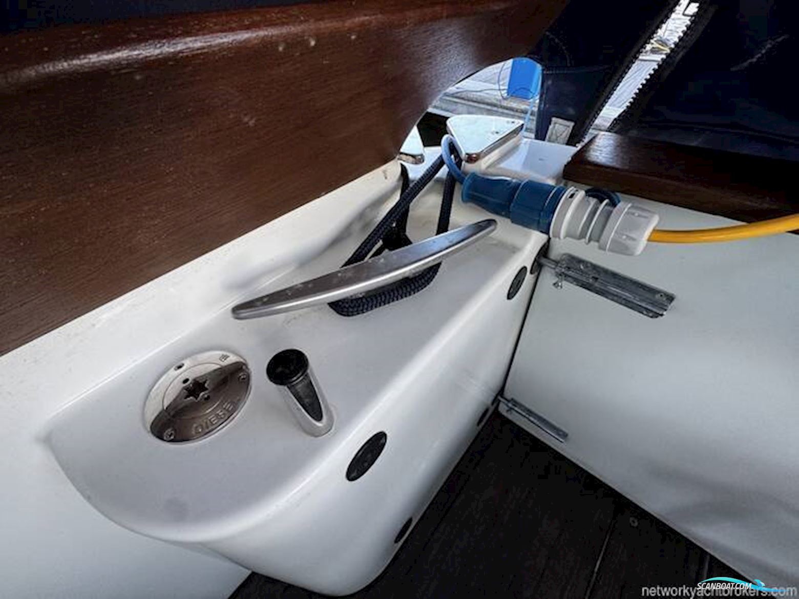 Beneteau Antares 9.80