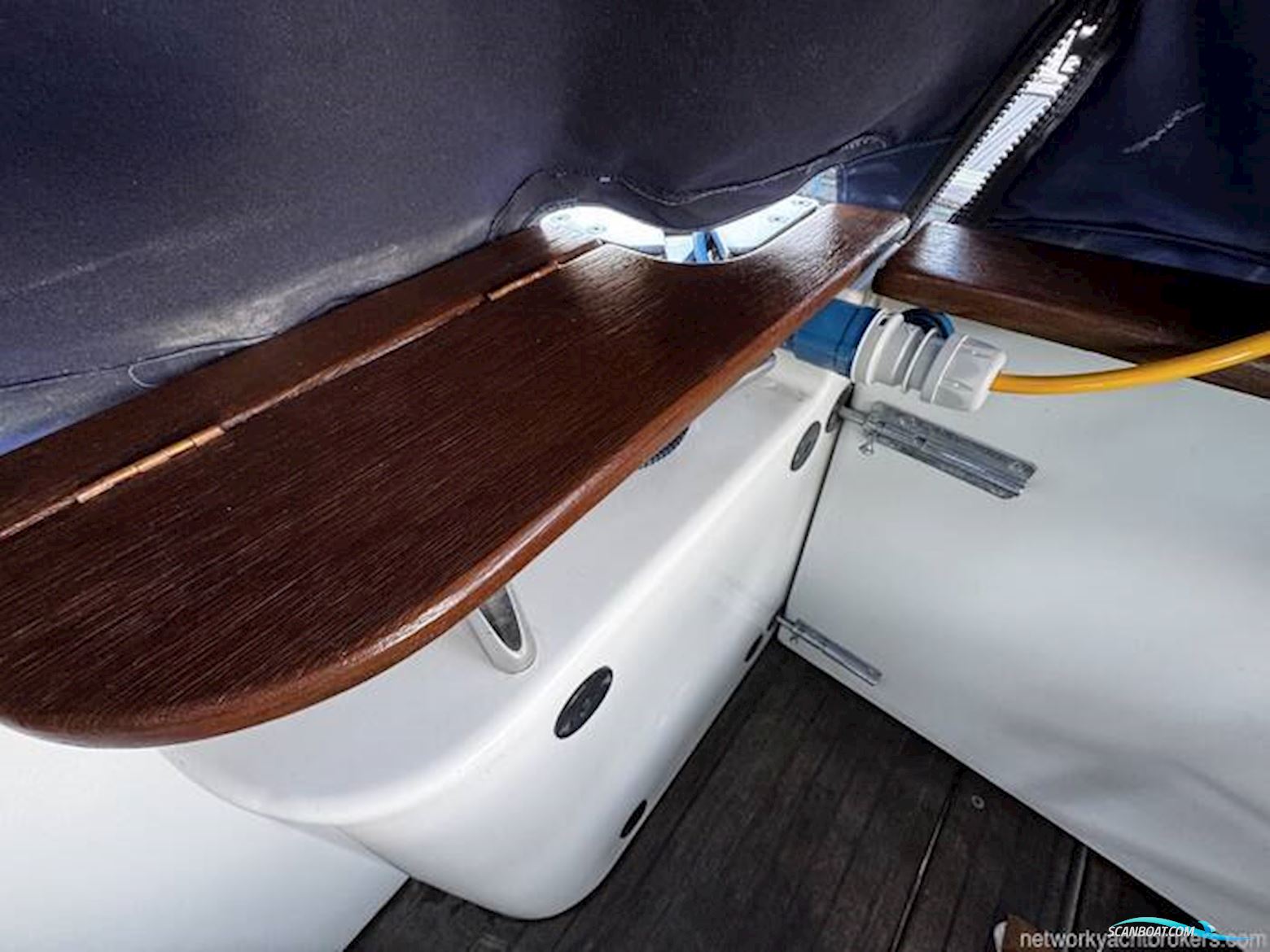 Beneteau Antares 9.80