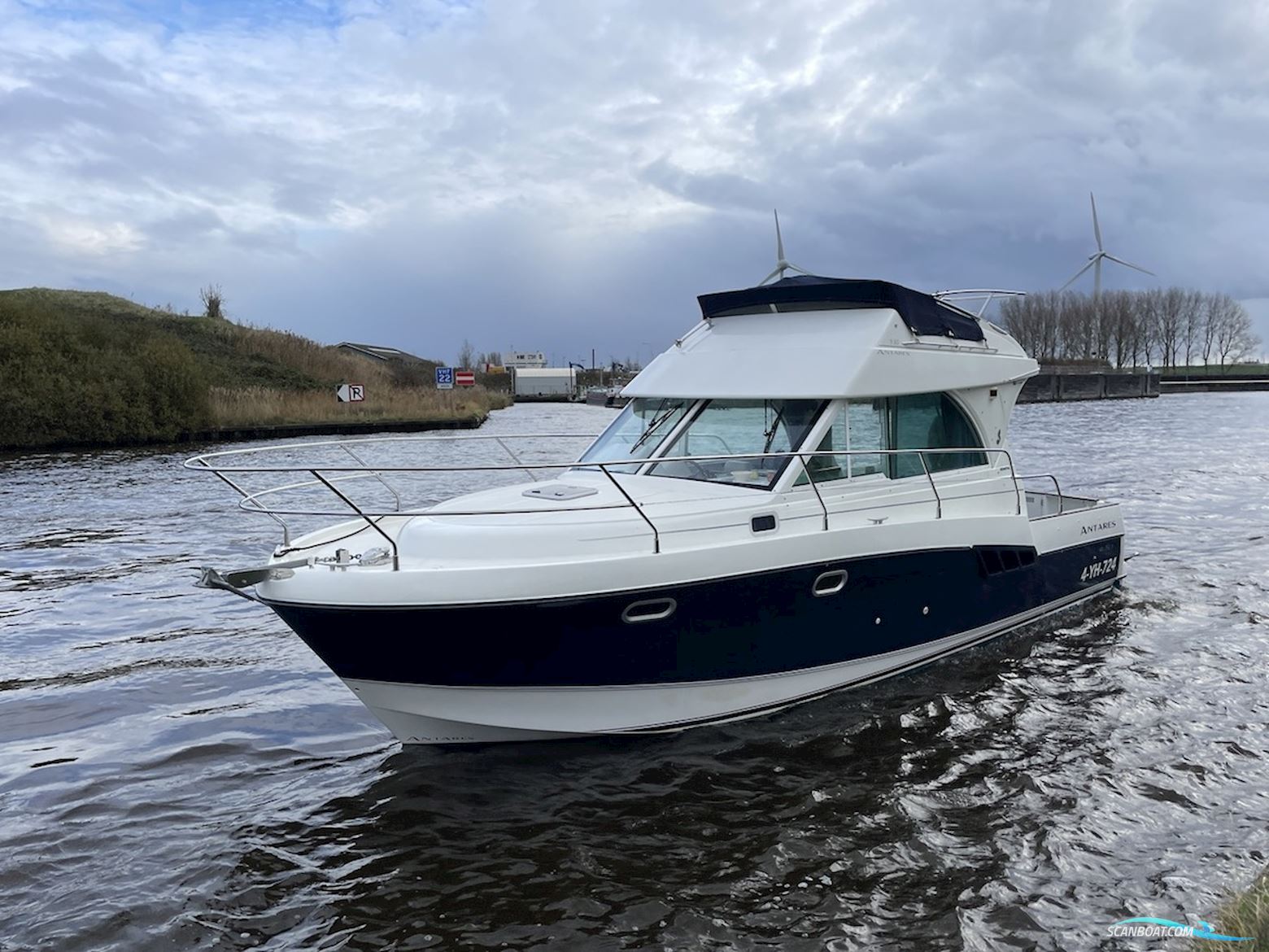 Beneteau Antares 980