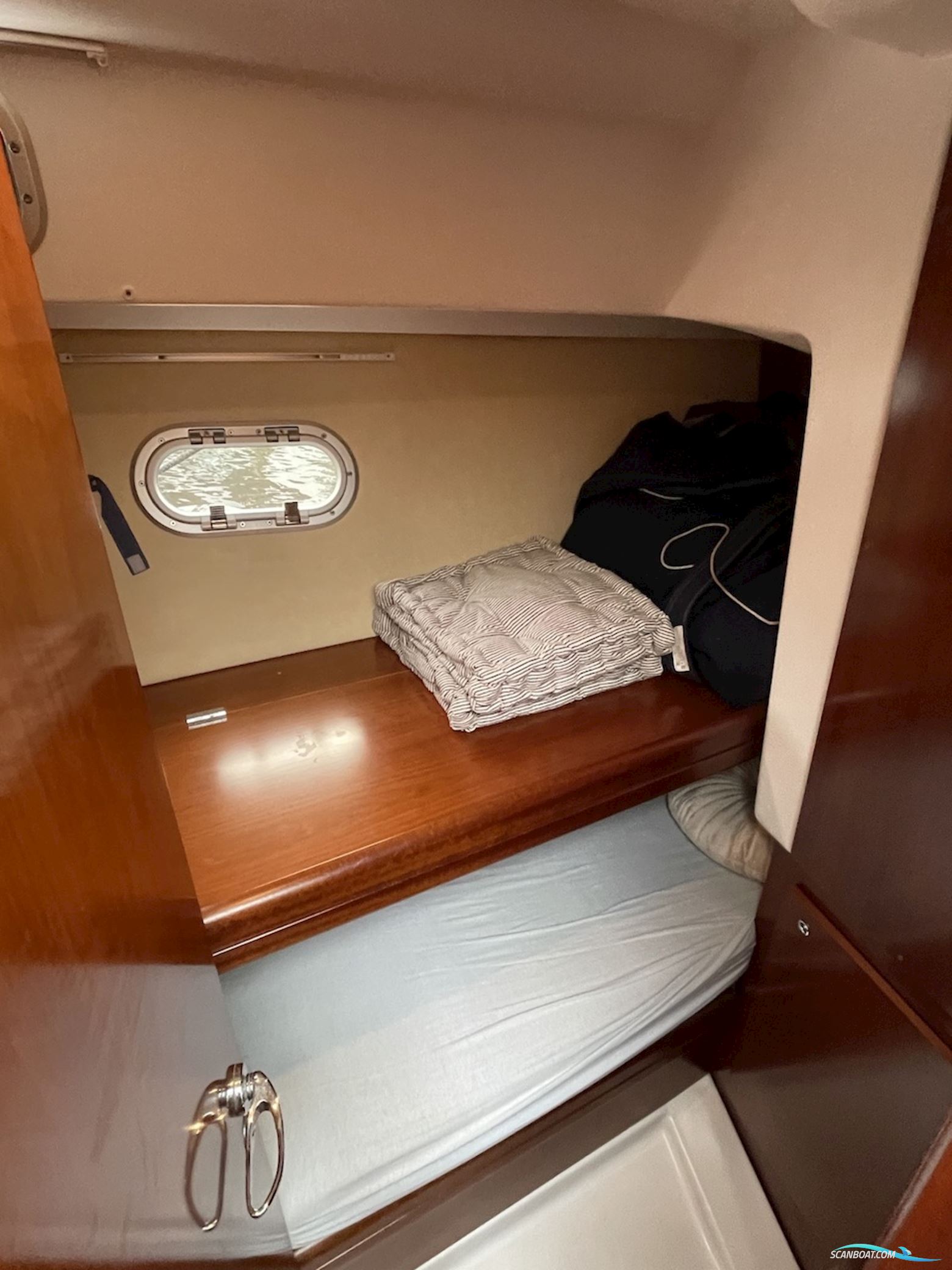 Beneteau Antares 980